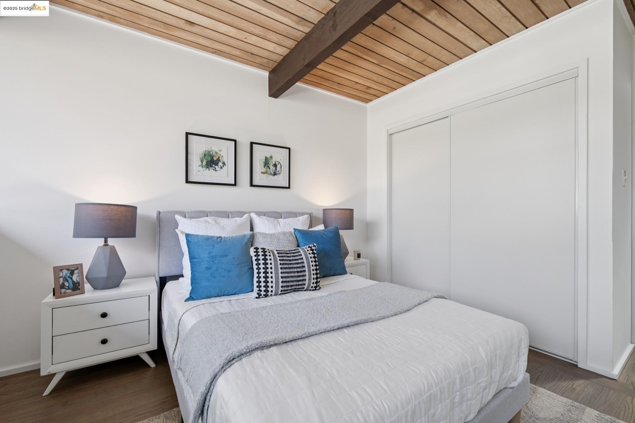 Detail Gallery Image 28 of 59 For 1091 Creston Rd, Berkeley,  CA 94708 - 4 Beds | 2 Baths