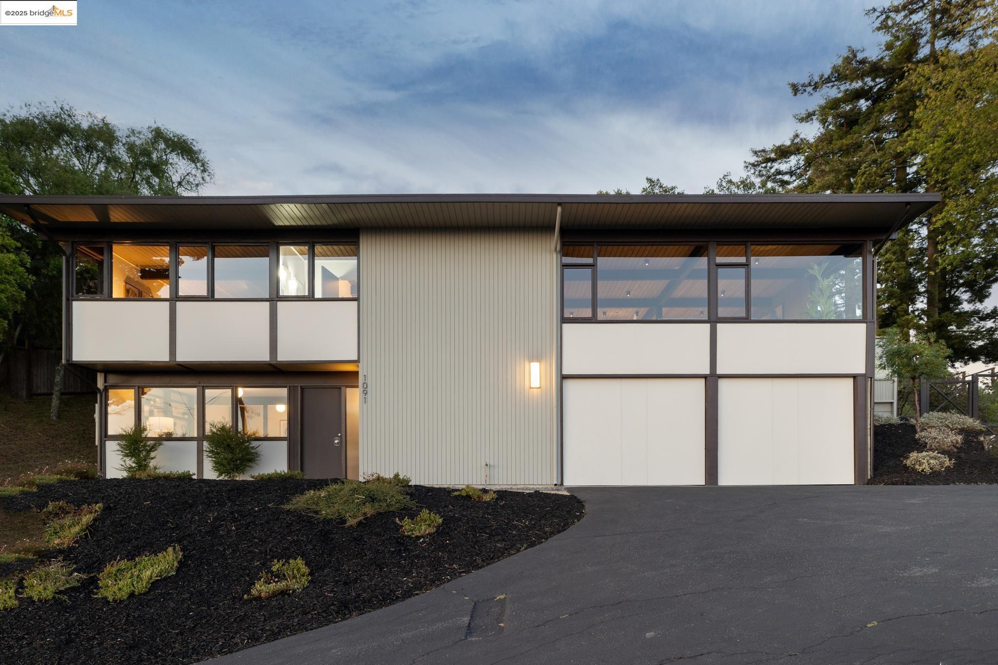 Detail Gallery Image 53 of 59 For 1091 Creston Rd, Berkeley,  CA 94708 - 4 Beds | 2 Baths