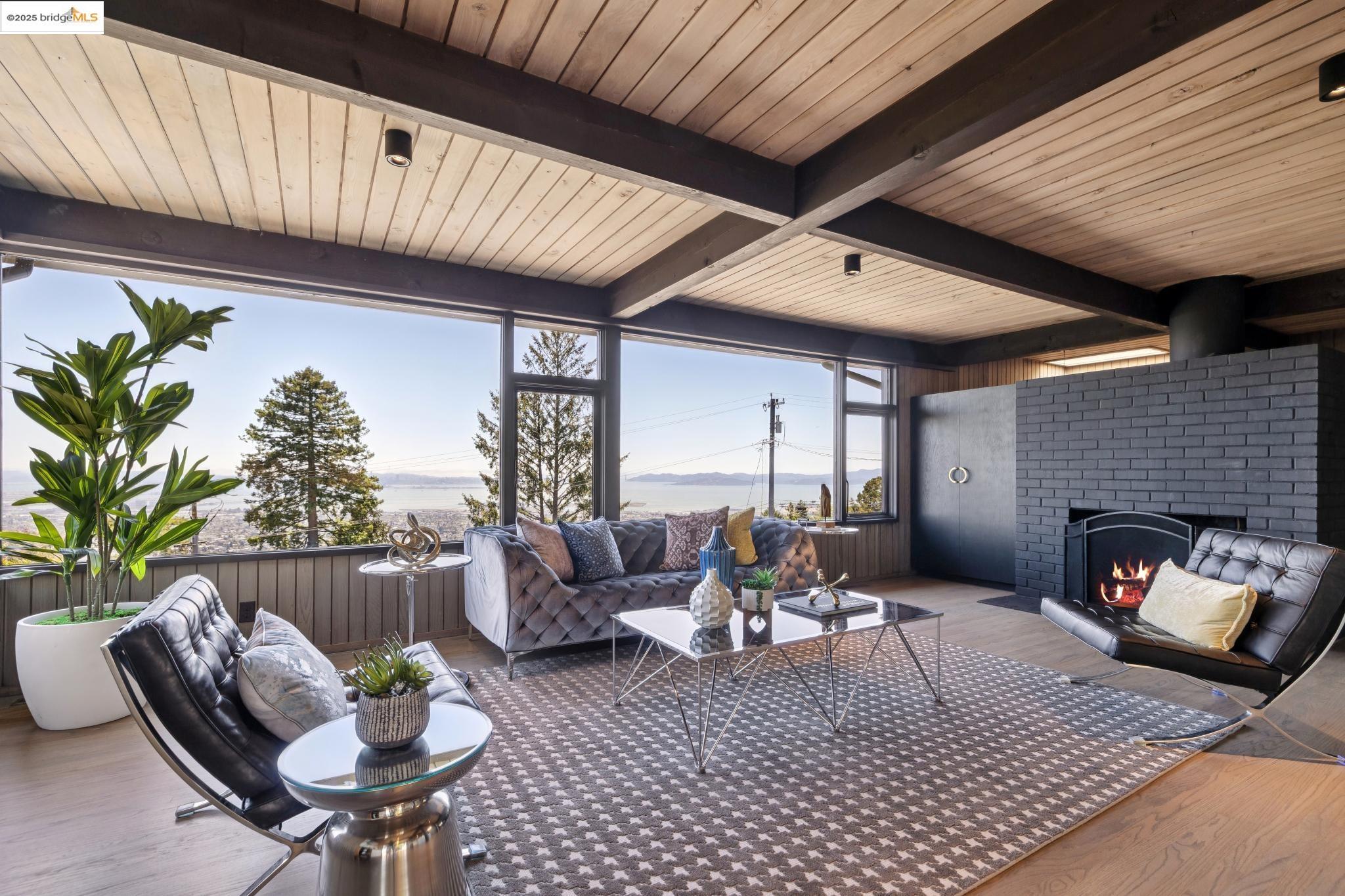 Detail Gallery Image 7 of 59 For 1091 Creston Rd, Berkeley,  CA 94708 - 4 Beds | 2 Baths