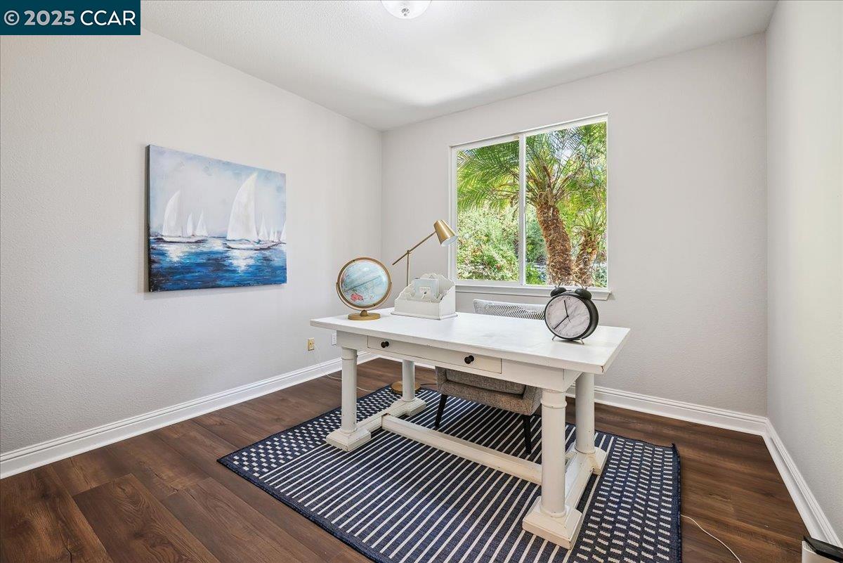 Detail Gallery Image 20 of 45 For 1008 Rolling Woods Way, Concord,  CA 94521 - 5 Beds | 3 Baths