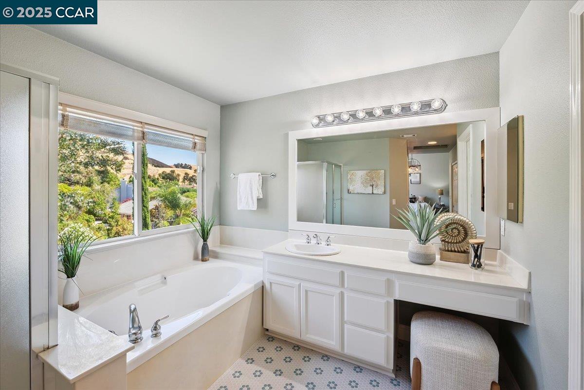 Detail Gallery Image 26 of 45 For 1008 Rolling Woods Way, Concord,  CA 94521 - 5 Beds | 3 Baths