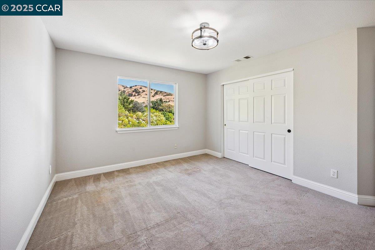 Detail Gallery Image 29 of 45 For 1008 Rolling Woods Way, Concord,  CA 94521 - 5 Beds | 3 Baths