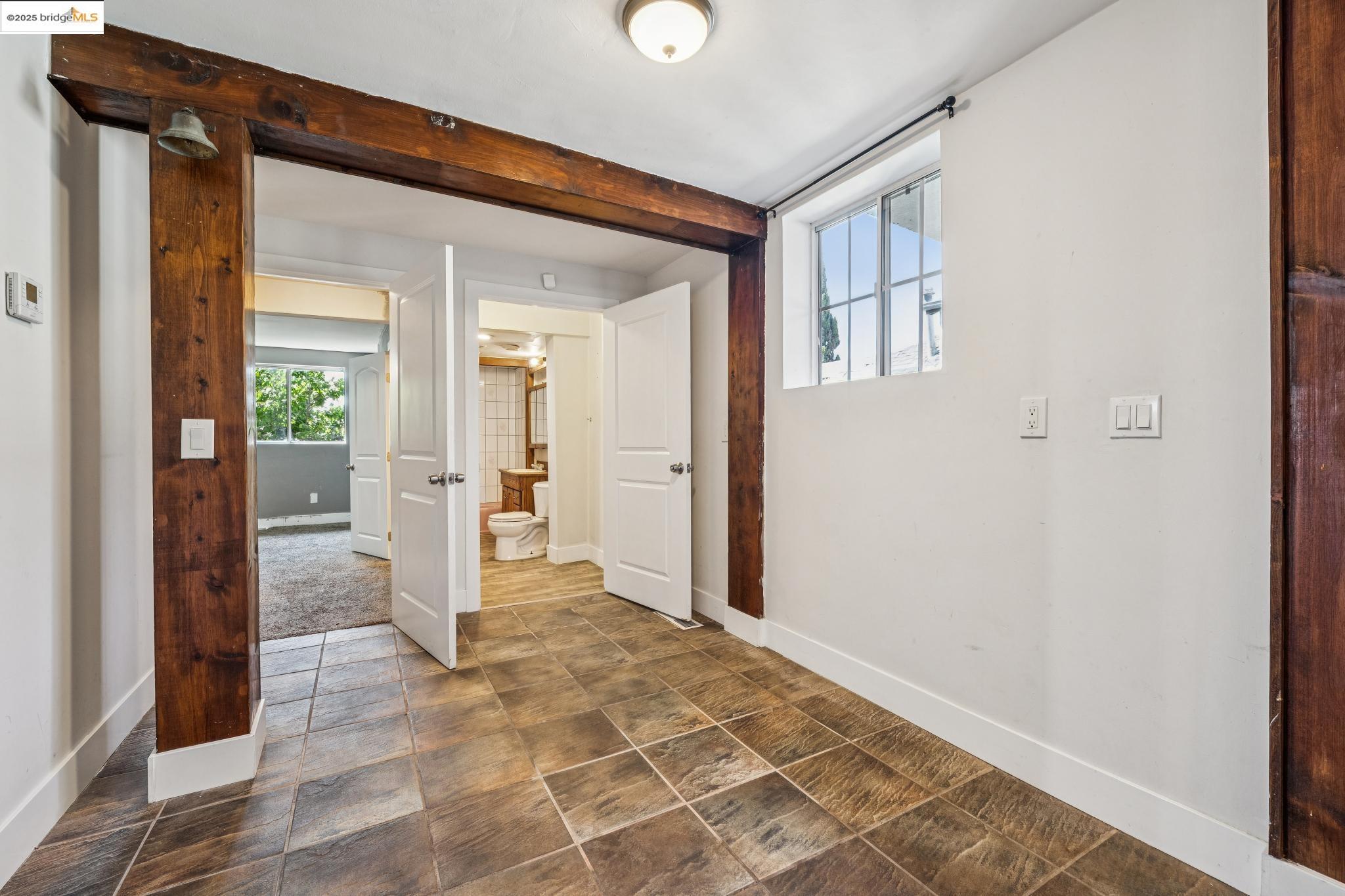 Detail Gallery Image 25 of 54 For 3427 Laguna Ave, Oakland,  CA 94602 - 4 Beds | 3 Baths