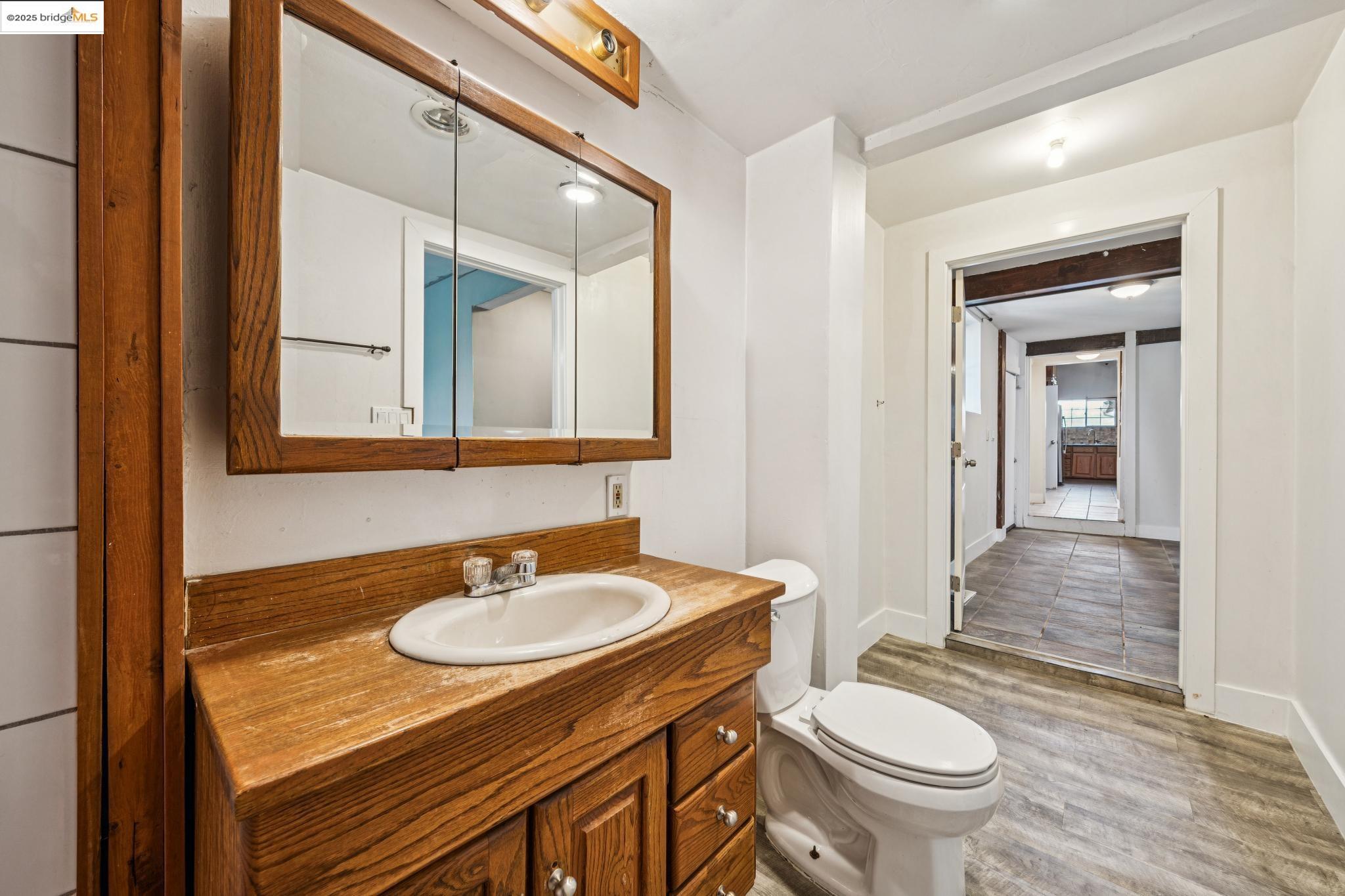 Detail Gallery Image 30 of 54 For 3427 Laguna Ave, Oakland,  CA 94602 - 4 Beds | 3 Baths