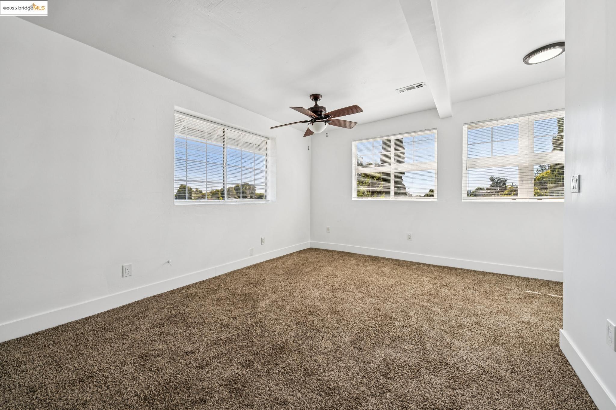 Detail Gallery Image 43 of 54 For 3427 Laguna Ave, Oakland,  CA 94602 - 4 Beds | 3 Baths
