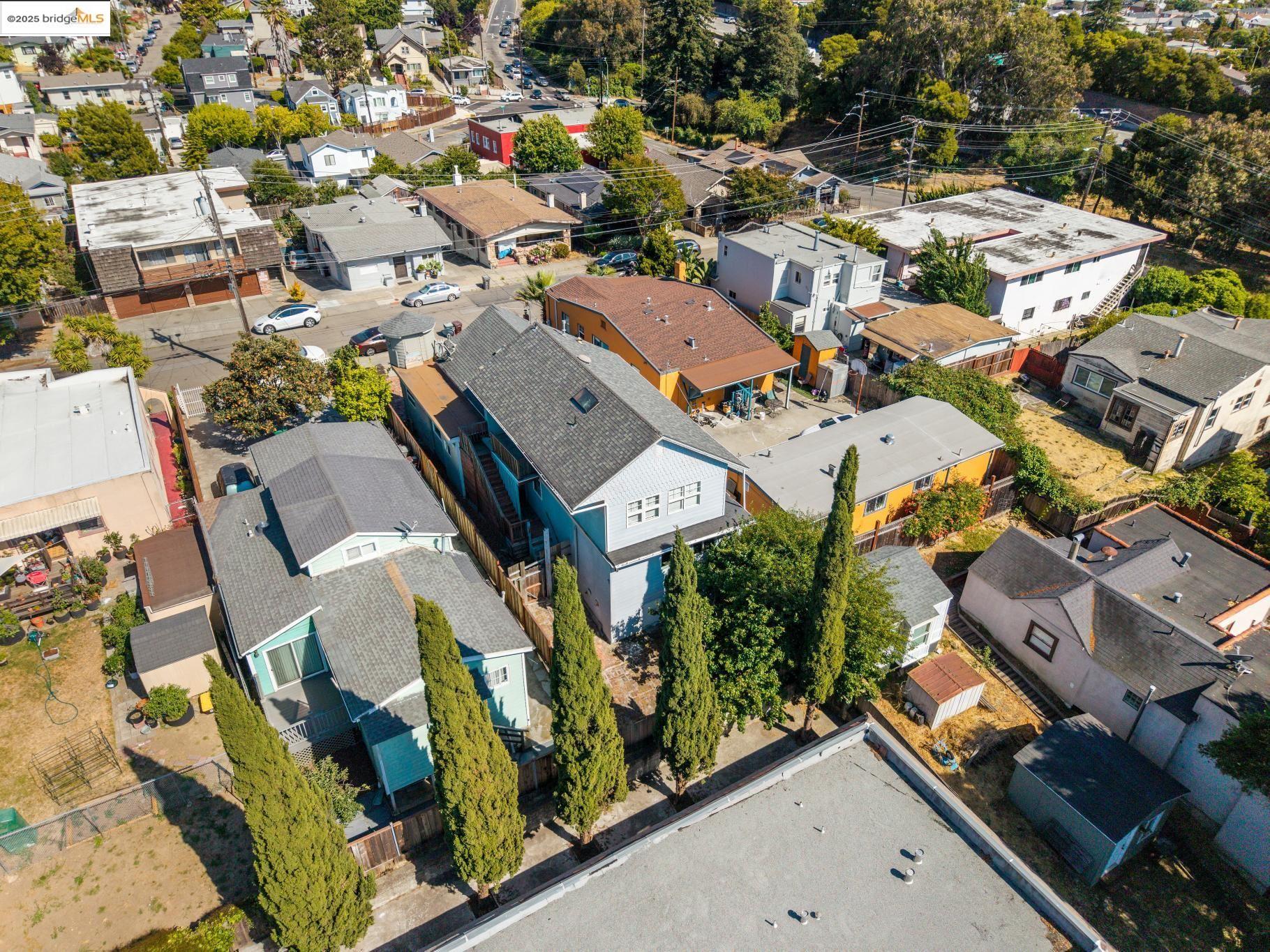 Detail Gallery Image 53 of 54 For 3427 Laguna Ave, Oakland,  CA 94602 - 4 Beds | 3 Baths
