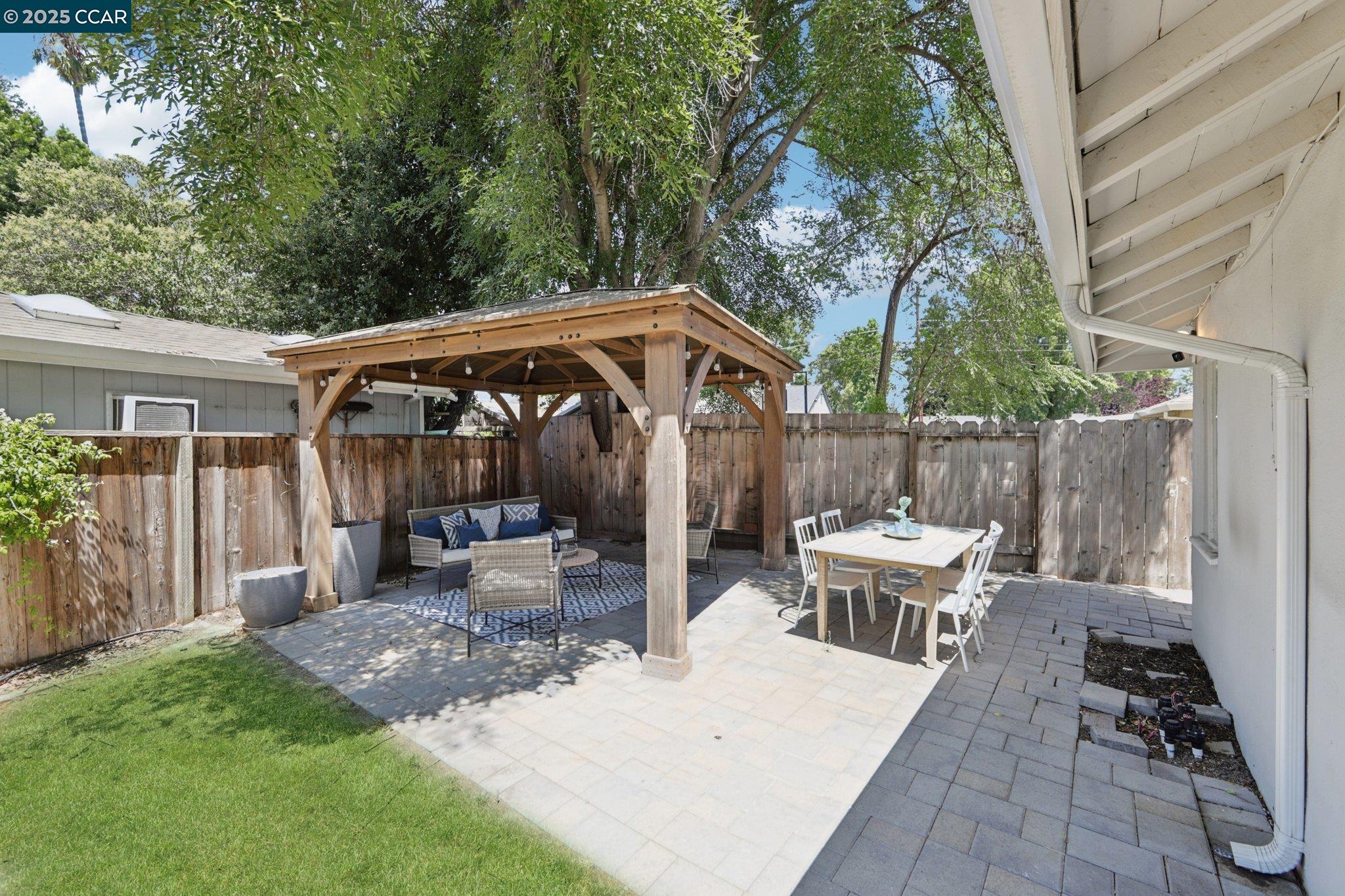 Detail Gallery Image 21 of 28 For 1994 Marta, Pleasant Hill,  CA 94523-3043 - 3 Beds | 1 Baths