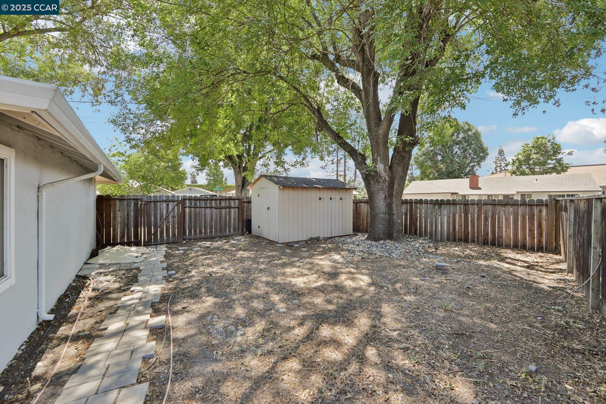 Detail Gallery Image 23 of 28 For 1994 Marta, Pleasant Hill,  CA 94523-3043 - 3 Beds | 1 Baths