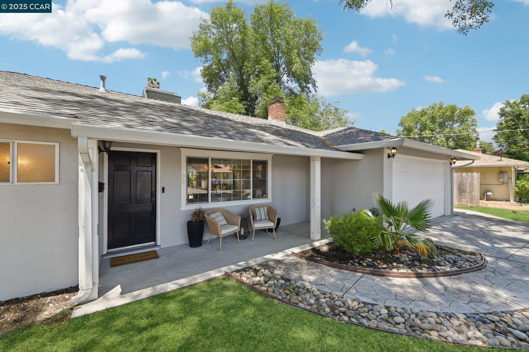 Detail Gallery Image 5 of 28 For 1994 Marta, Pleasant Hill,  CA 94523-3043 - 3 Beds | 1 Baths