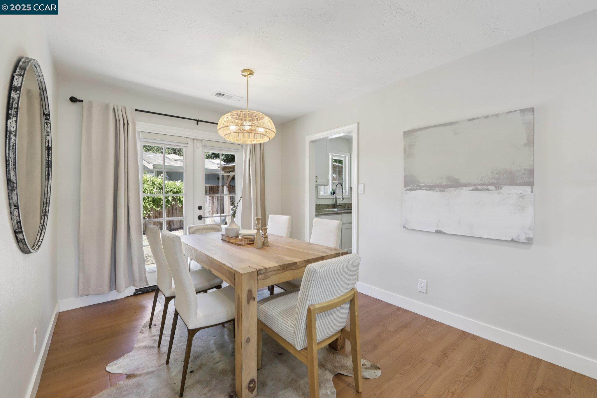 Detail Gallery Image 9 of 28 For 1994 Marta, Pleasant Hill,  CA 94523-3043 - 3 Beds | 1 Baths