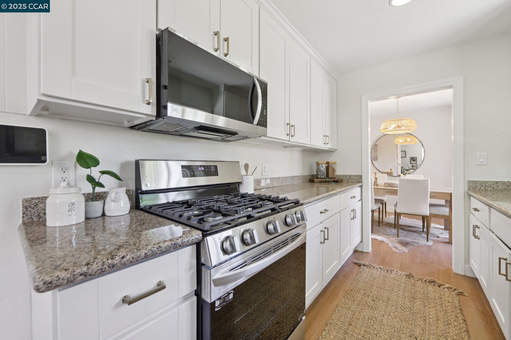 Detail Gallery Image 10 of 28 For 1994 Marta, Pleasant Hill,  CA 94523-3043 - 3 Beds | 1 Baths