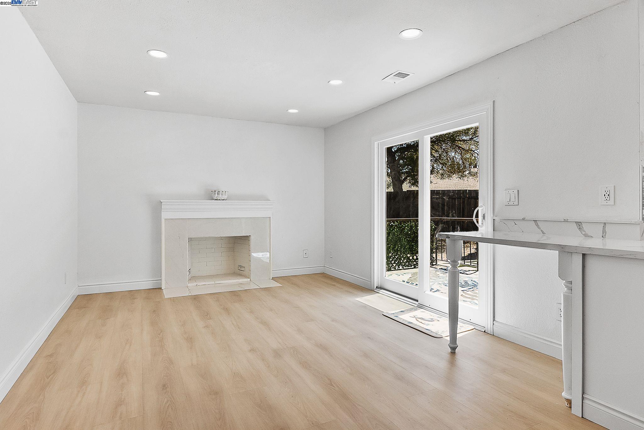 Detail Gallery Image 13 of 33 For 3481 Michael Pl, Bay Point,  CA 94565 - 3 Beds | 2 Baths