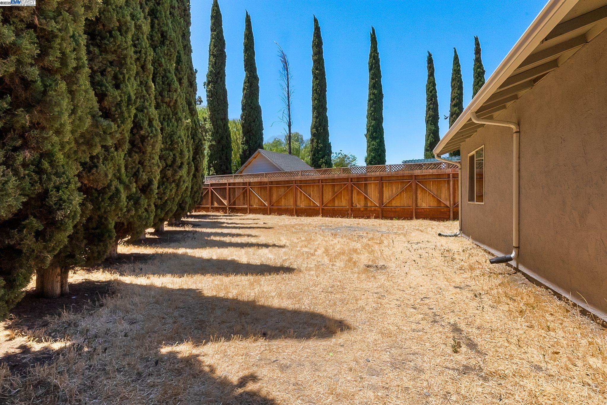 Detail Gallery Image 27 of 33 For 3481 Michael Pl, Bay Point,  CA 94565 - 3 Beds | 2 Baths