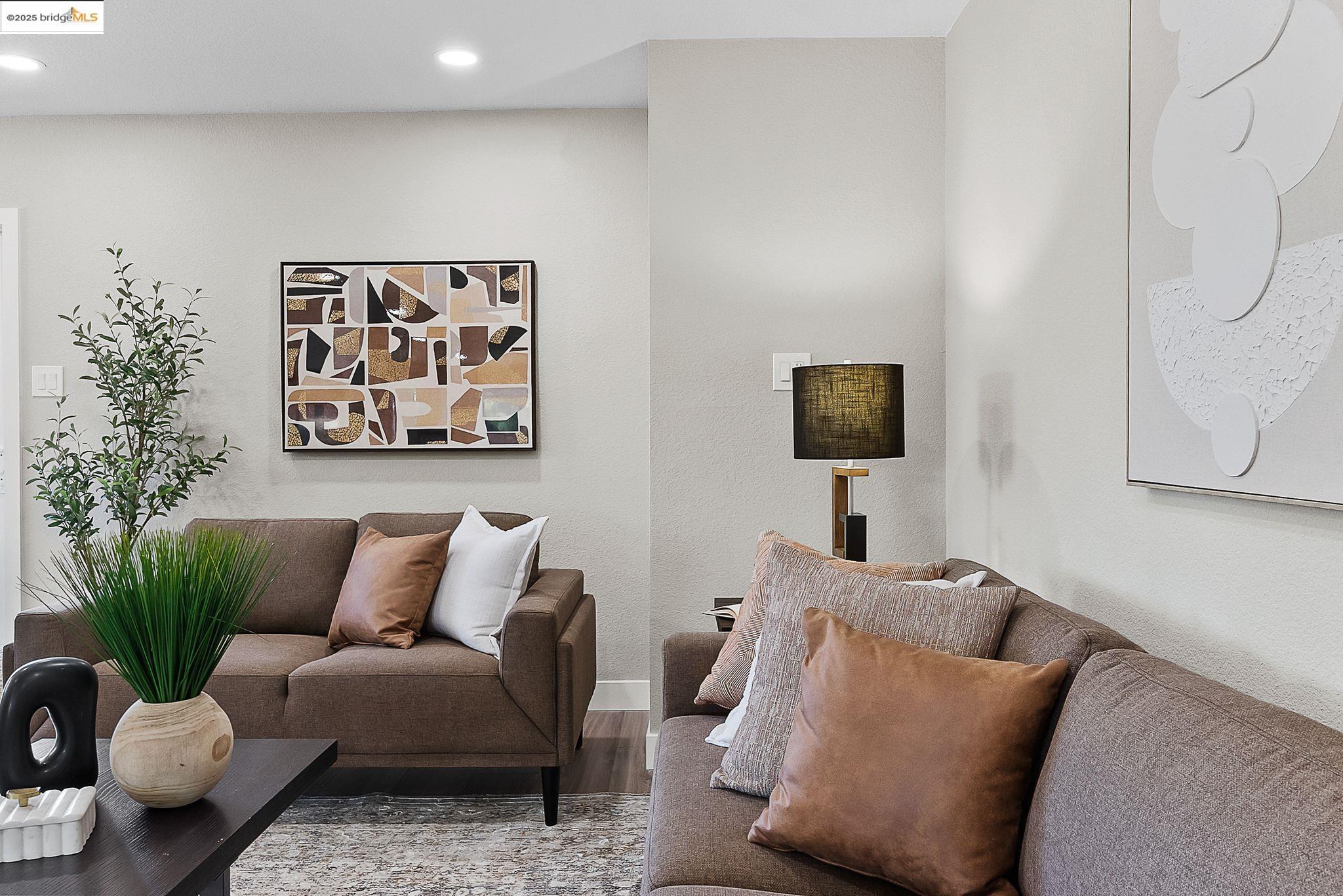 Detail Gallery Image 14 of 50 For 1816 Lynwood Dr, Concord,  CA 94519 - 4 Beds | 2 Baths