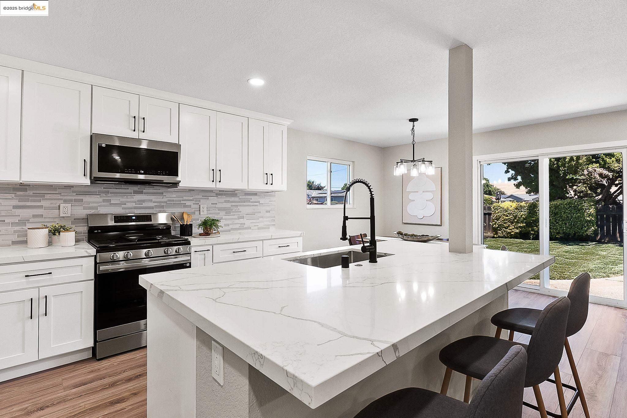 Detail Gallery Image 19 of 50 For 1816 Lynwood Dr, Concord,  CA 94519 - 4 Beds | 2 Baths