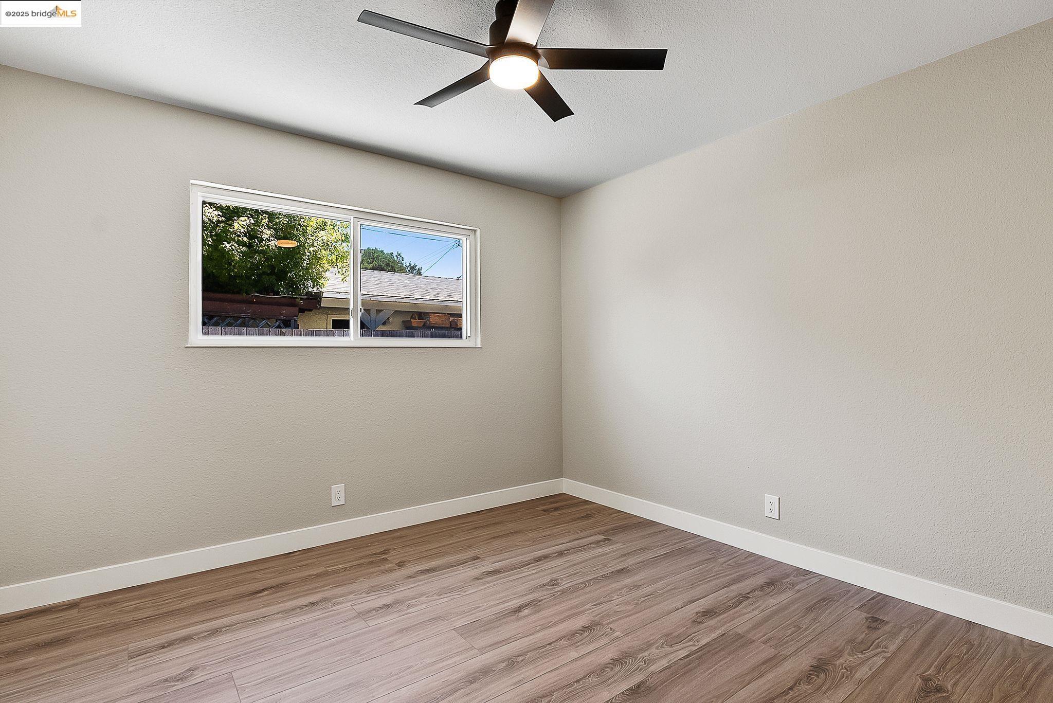 Detail Gallery Image 25 of 50 For 1816 Lynwood Dr, Concord,  CA 94519 - 4 Beds | 2 Baths