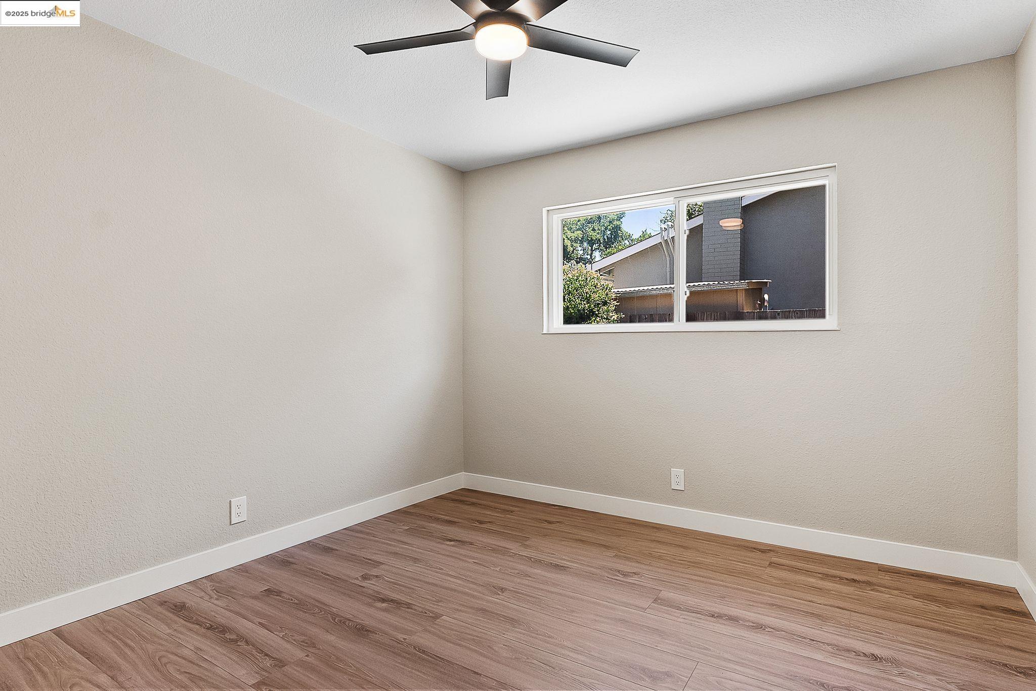 Detail Gallery Image 29 of 50 For 1816 Lynwood Dr, Concord,  CA 94519 - 4 Beds | 2 Baths