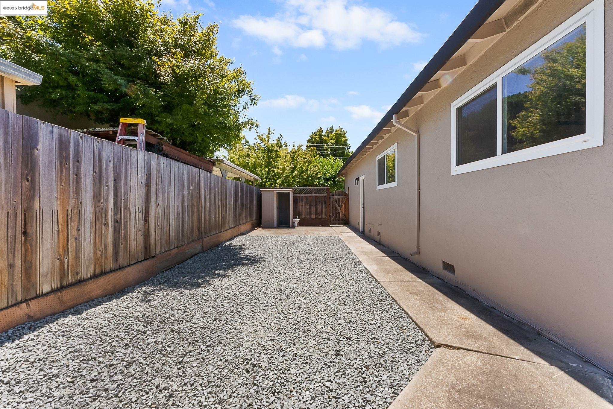 Detail Gallery Image 37 of 50 For 1816 Lynwood Dr, Concord,  CA 94519 - 4 Beds | 2 Baths