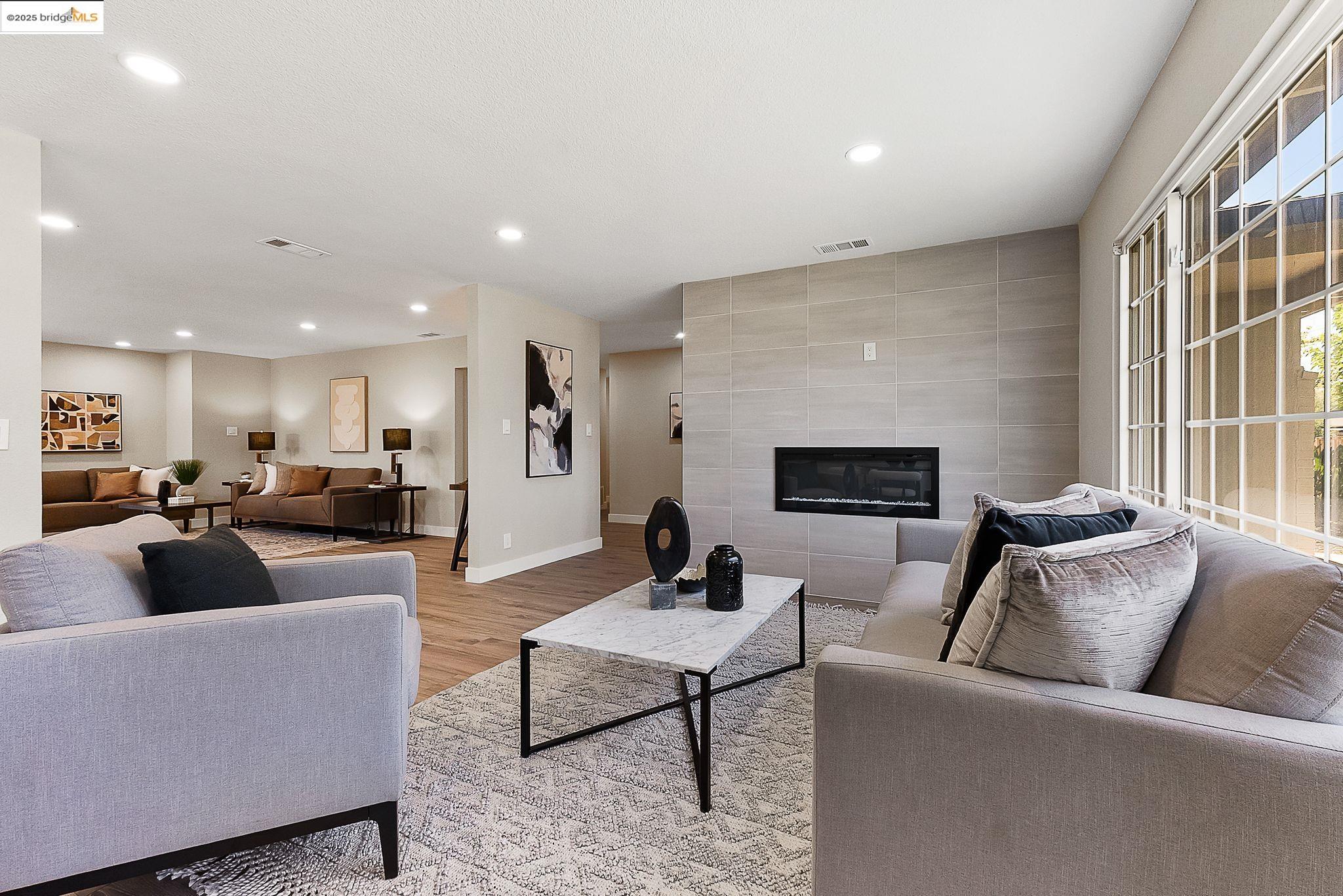 Detail Gallery Image 10 of 50 For 1816 Lynwood Dr, Concord,  CA 94519 - 4 Beds | 2 Baths