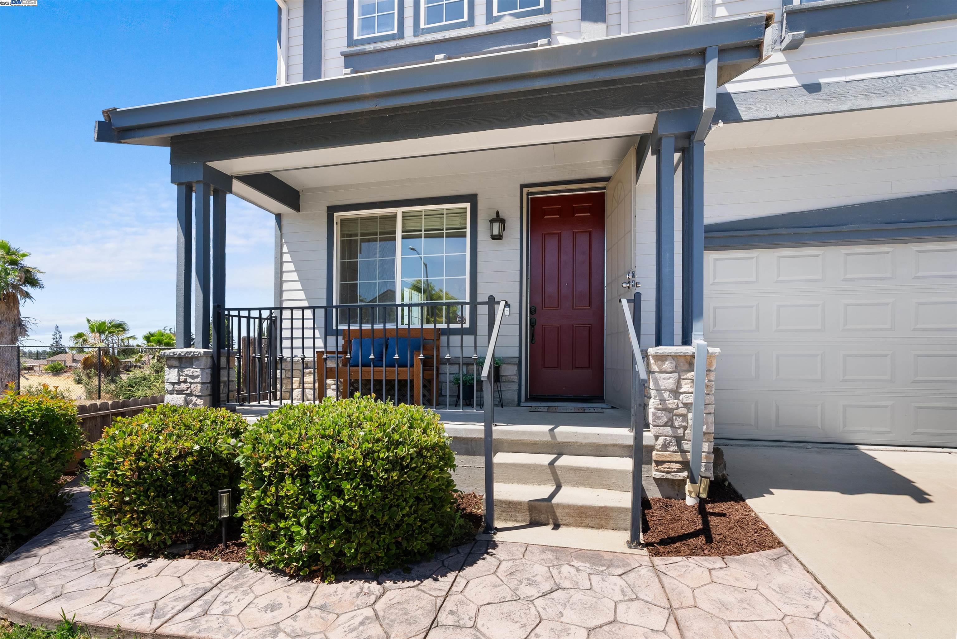 Detail Gallery Image 2 of 49 For 2005 Carpinteria Dr, Antioch,  CA 94509 - 4 Beds | 3 Baths