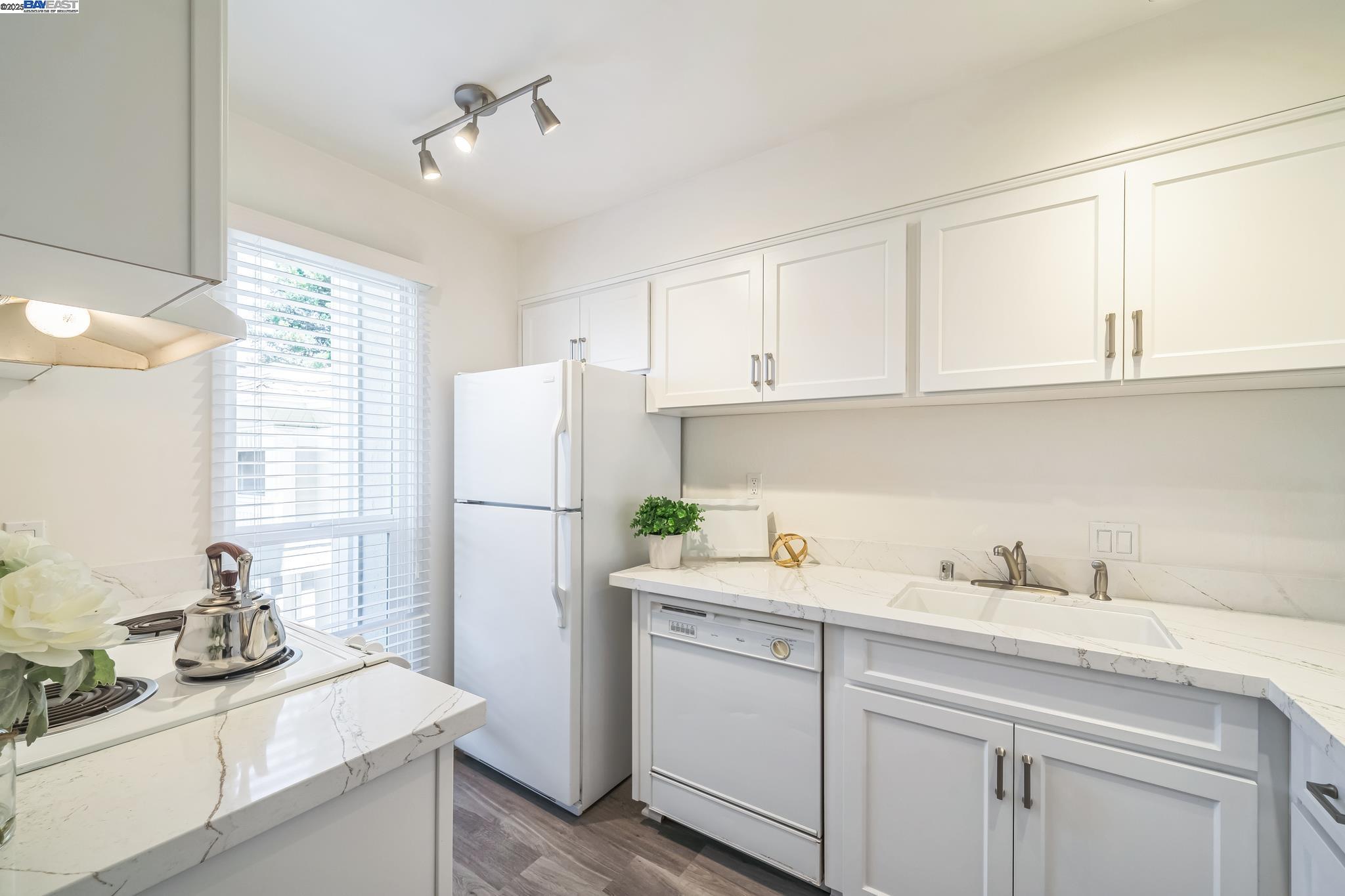 Photo #5: 41104370 Listing 