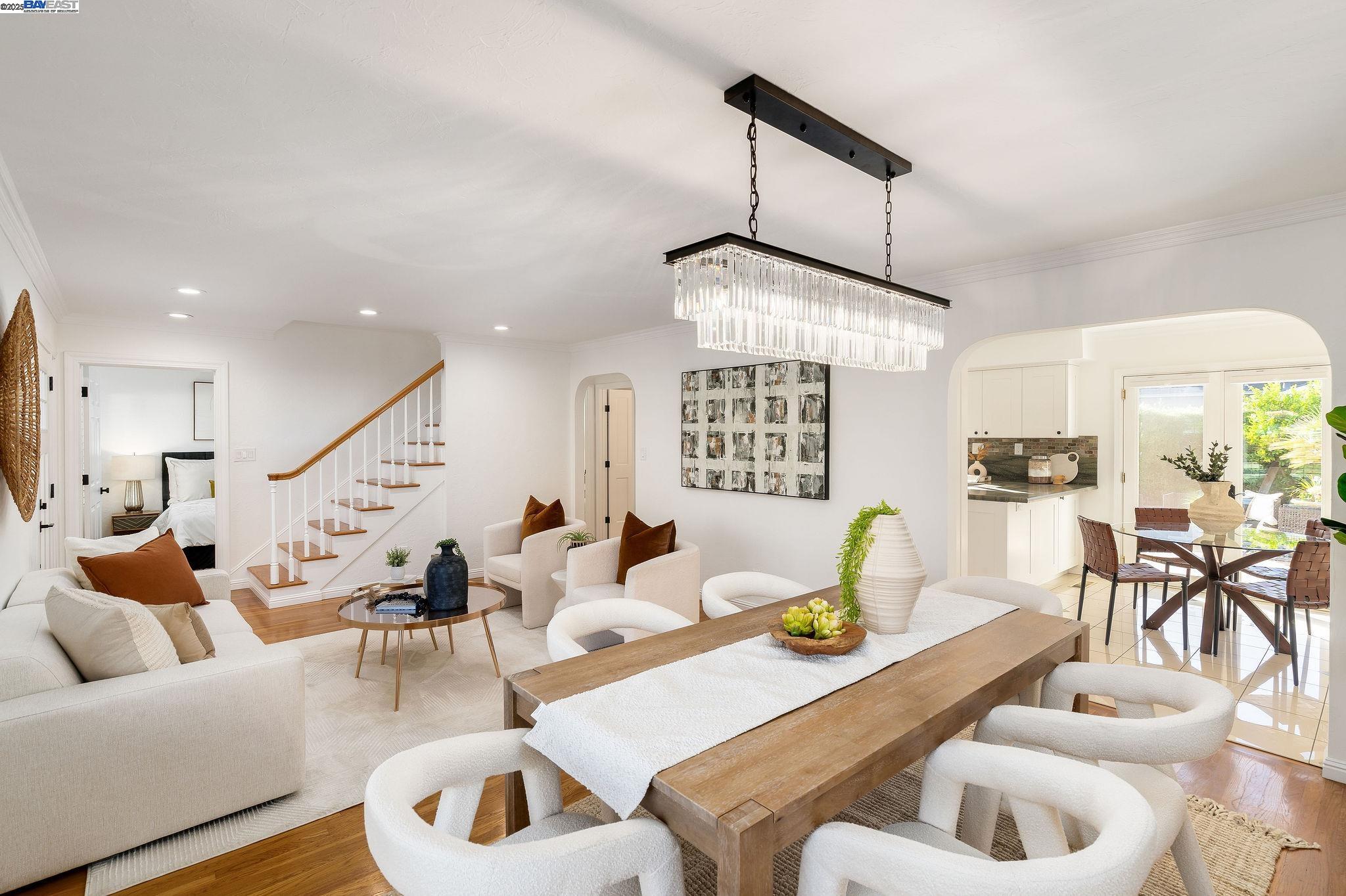 Detail Gallery Image 12 of 43 For 11640 Luna Ct, Dublin,  CA 94568 - 5 Beds | 2/1 Baths