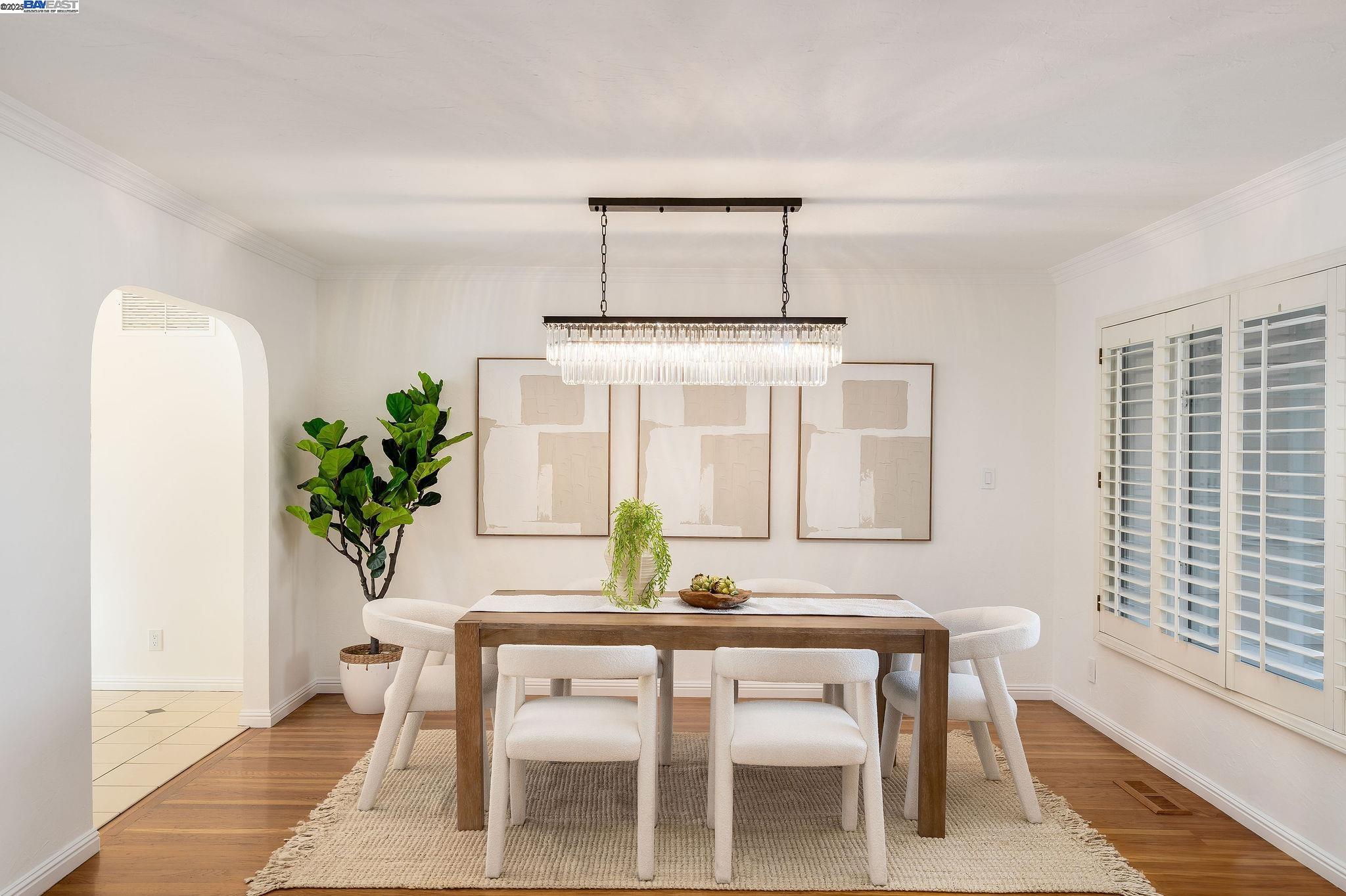 Detail Gallery Image 13 of 43 For 11640 Luna Ct, Dublin,  CA 94568 - 5 Beds | 2/1 Baths
