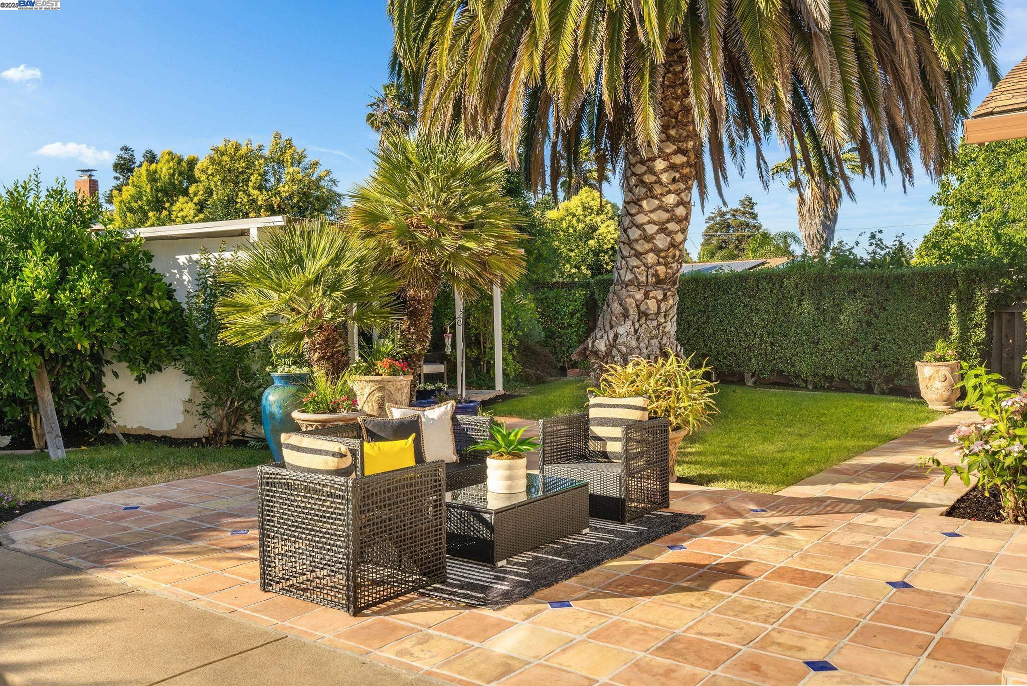 Detail Gallery Image 33 of 43 For 11640 Luna Ct, Dublin,  CA 94568 - 5 Beds | 2/1 Baths