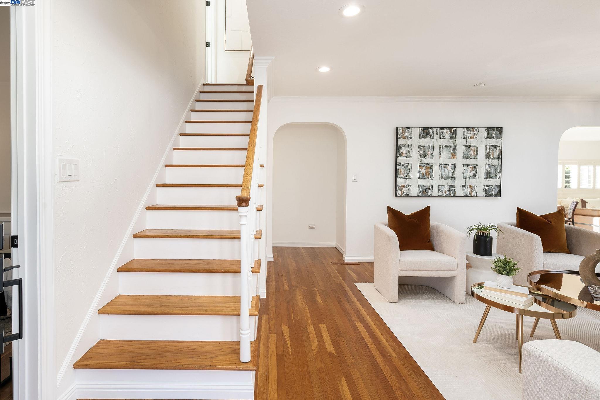 Detail Gallery Image 7 of 43 For 11640 Luna Ct, Dublin,  CA 94568 - 5 Beds | 2/1 Baths