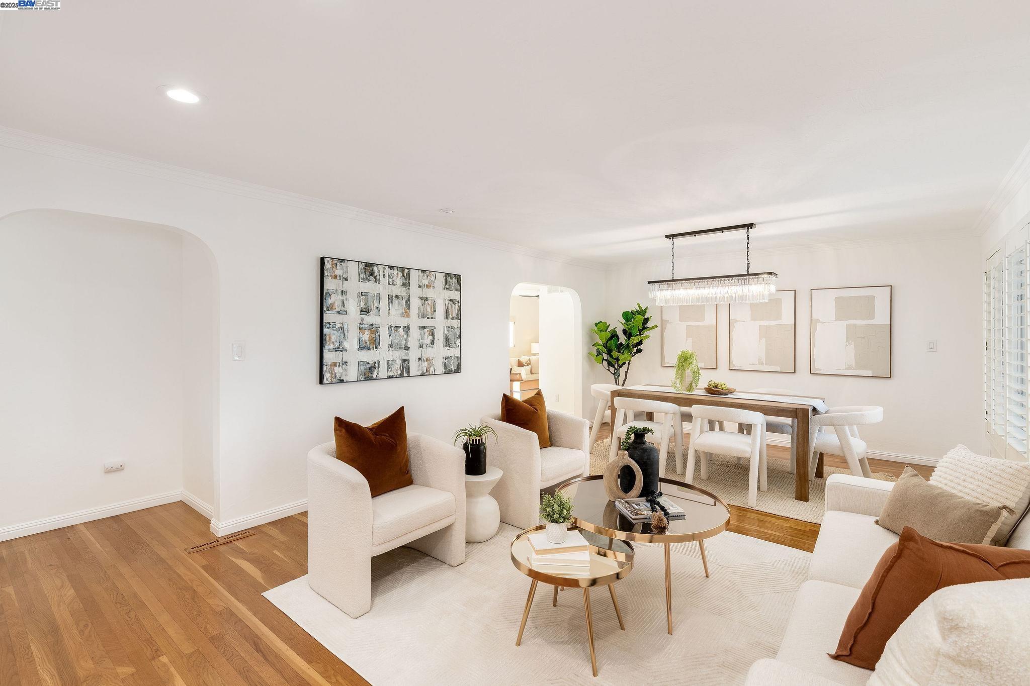 Detail Gallery Image 8 of 43 For 11640 Luna Ct, Dublin,  CA 94568 - 5 Beds | 2/1 Baths