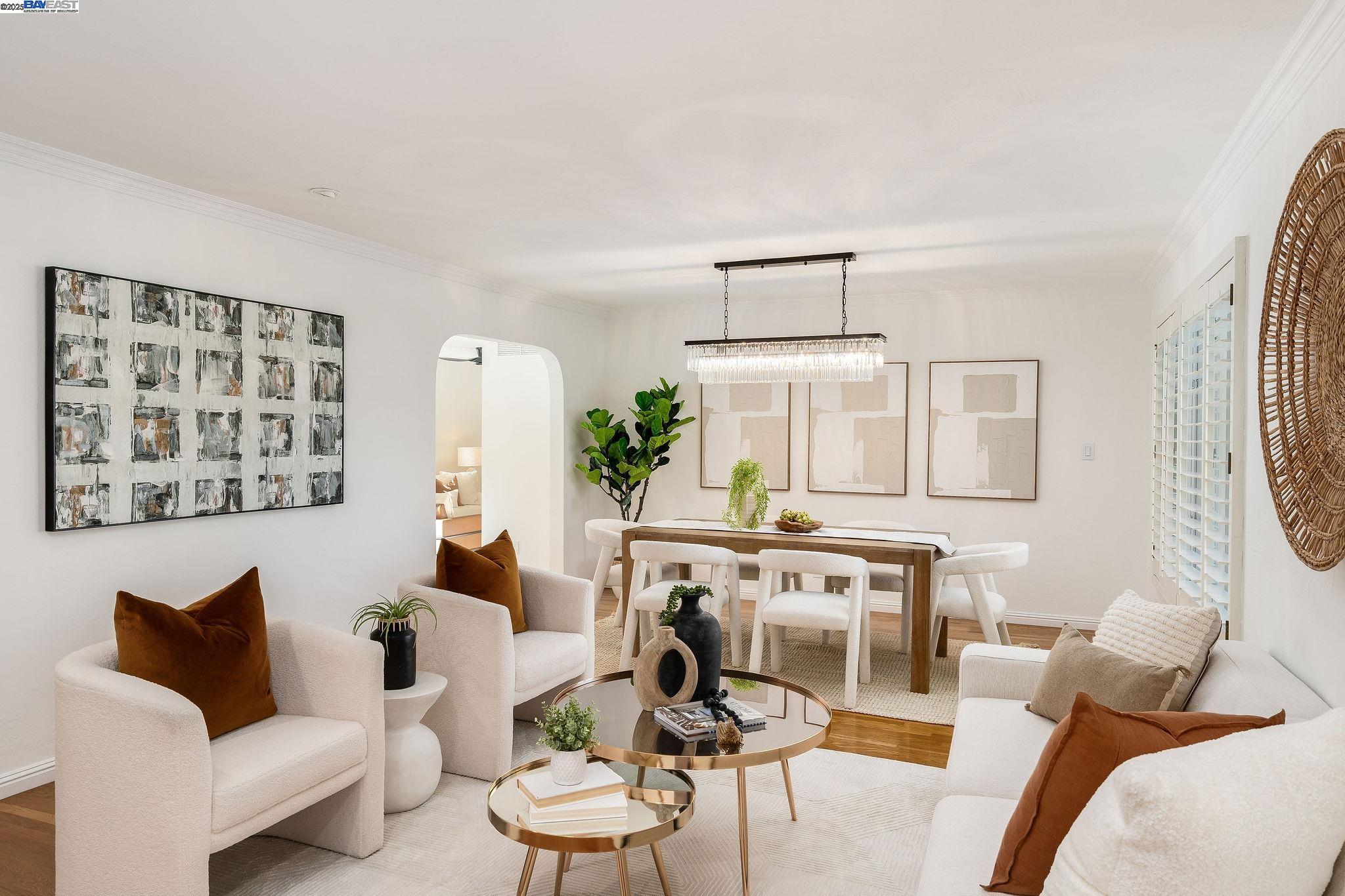 Detail Gallery Image 9 of 43 For 11640 Luna Ct, Dublin,  CA 94568 - 5 Beds | 2/1 Baths