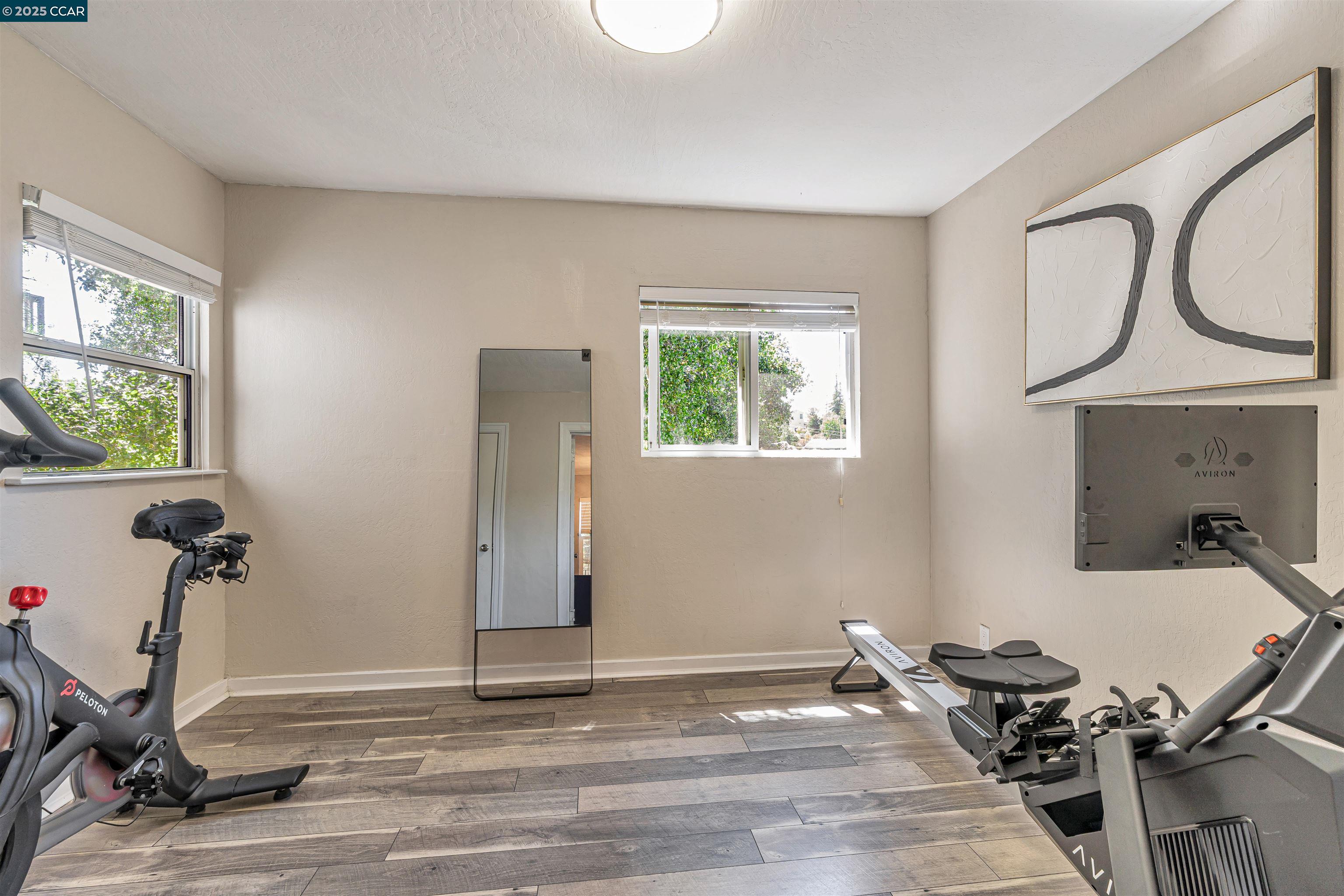 Detail Gallery Image 24 of 55 For 2230 Pomona Ave, Martinez,  CA 94553 - 5 Beds | 3 Baths