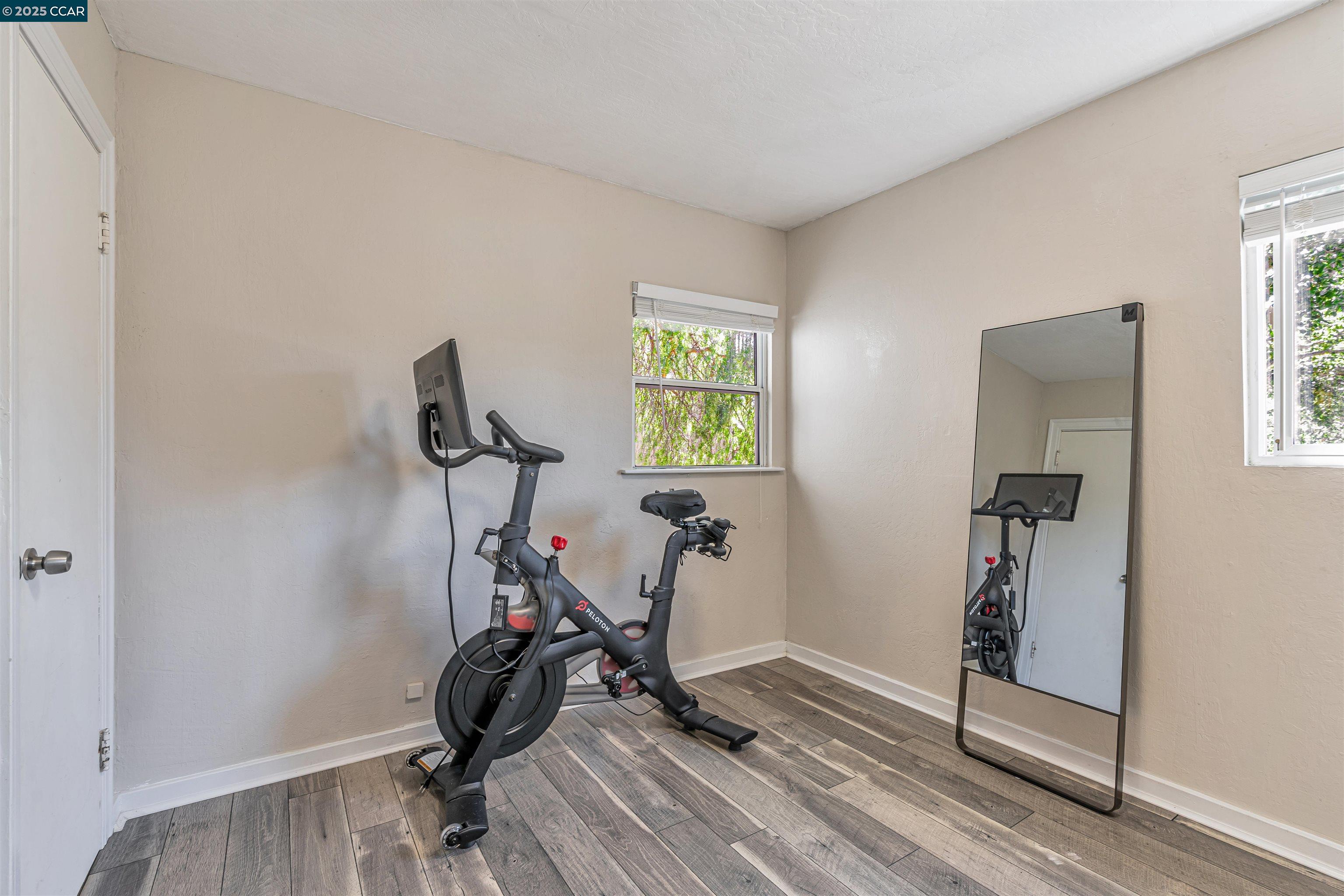 Detail Gallery Image 26 of 55 For 2230 Pomona Ave, Martinez,  CA 94553 - 5 Beds | 3 Baths