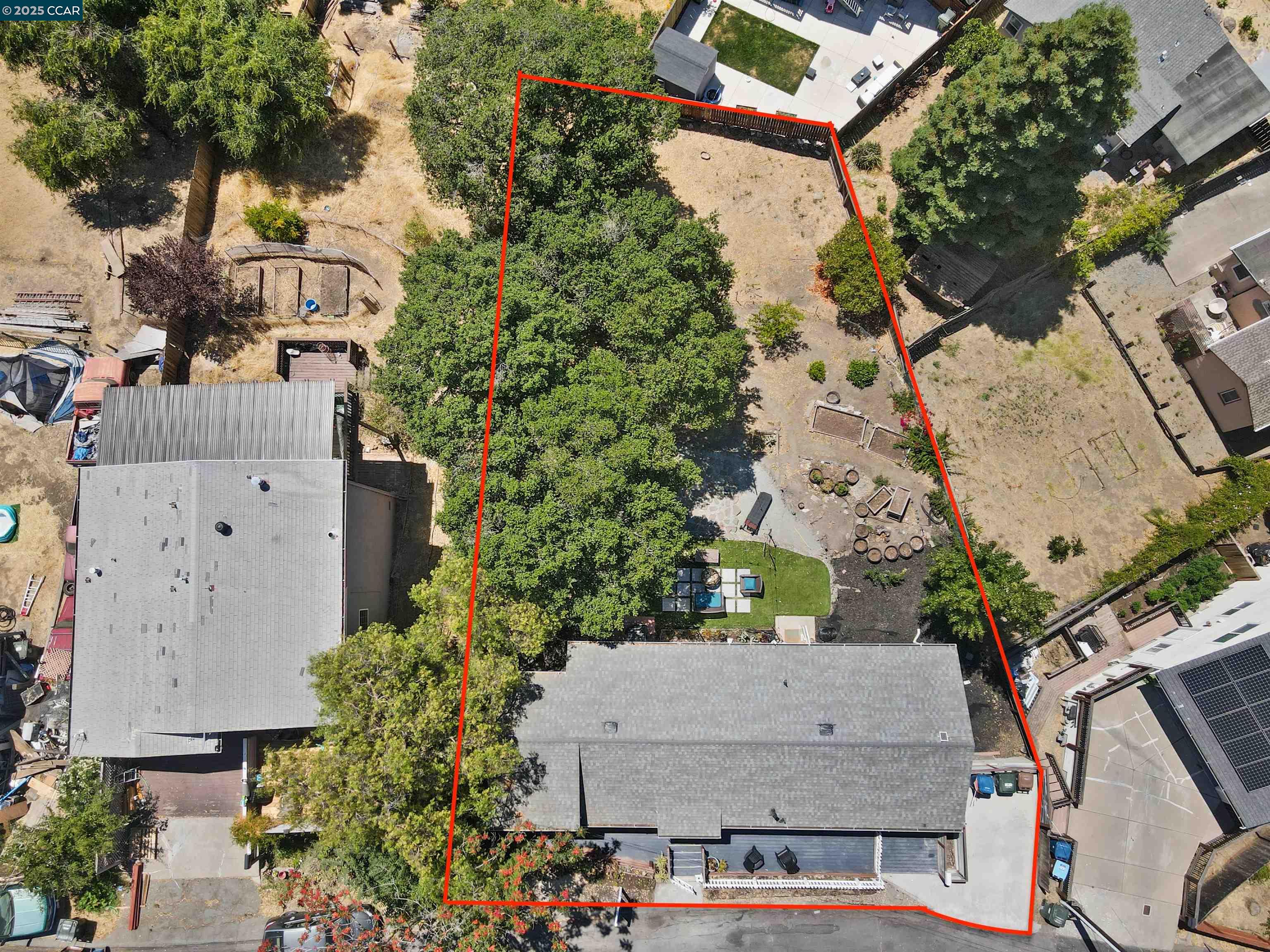 Detail Gallery Image 42 of 55 For 2230 Pomona Ave, Martinez,  CA 94553 - 5 Beds | 3 Baths