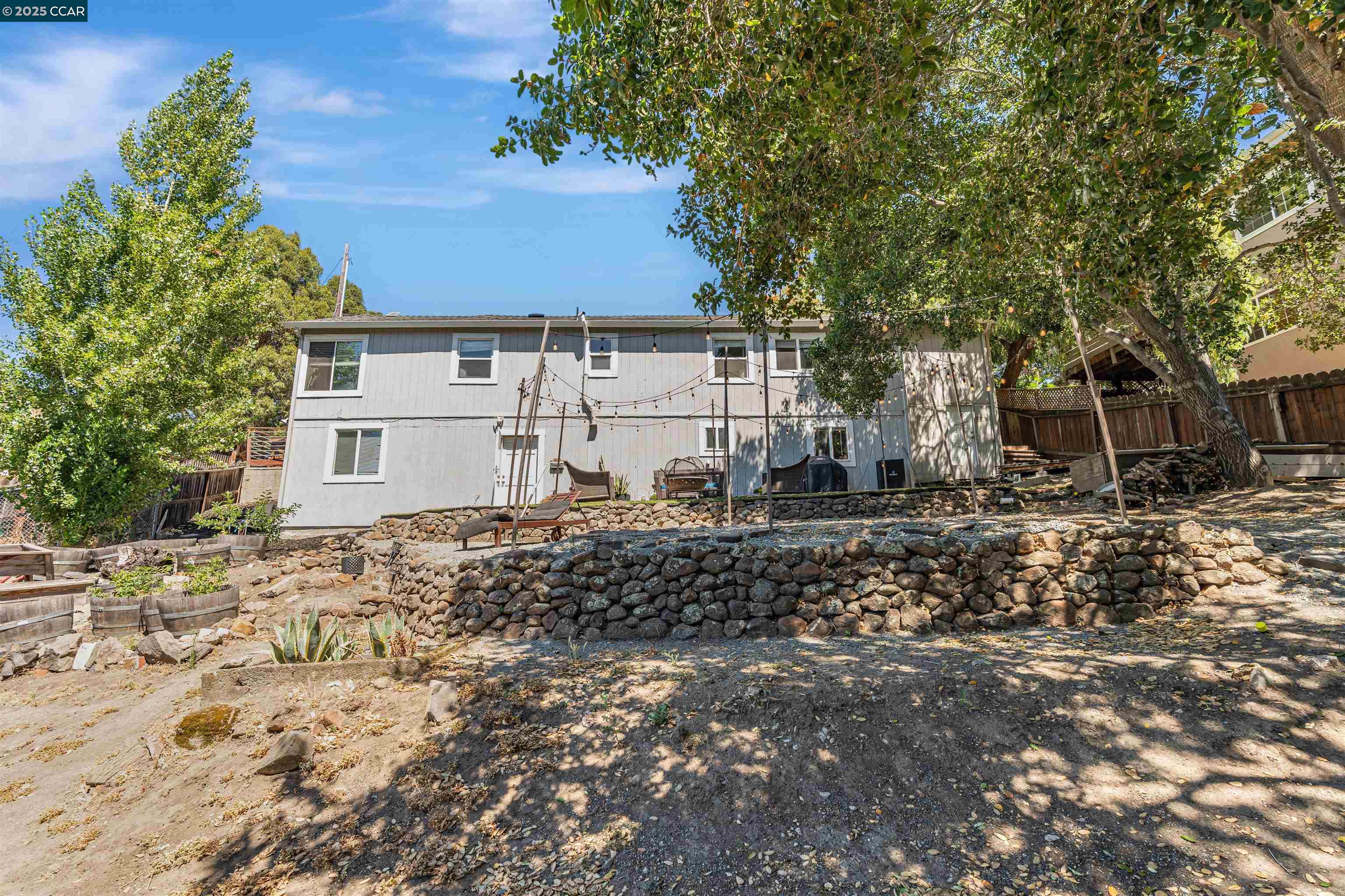 Detail Gallery Image 53 of 55 For 2230 Pomona Ave, Martinez,  CA 94553 - 5 Beds | 3 Baths