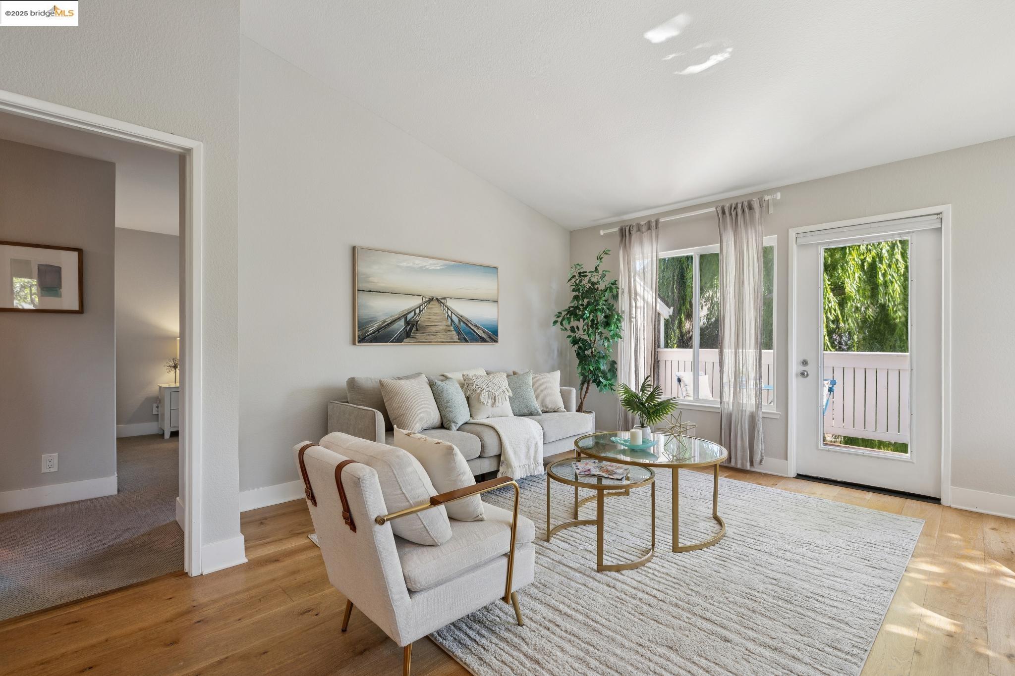 Photo #5: 41104378 Listing 