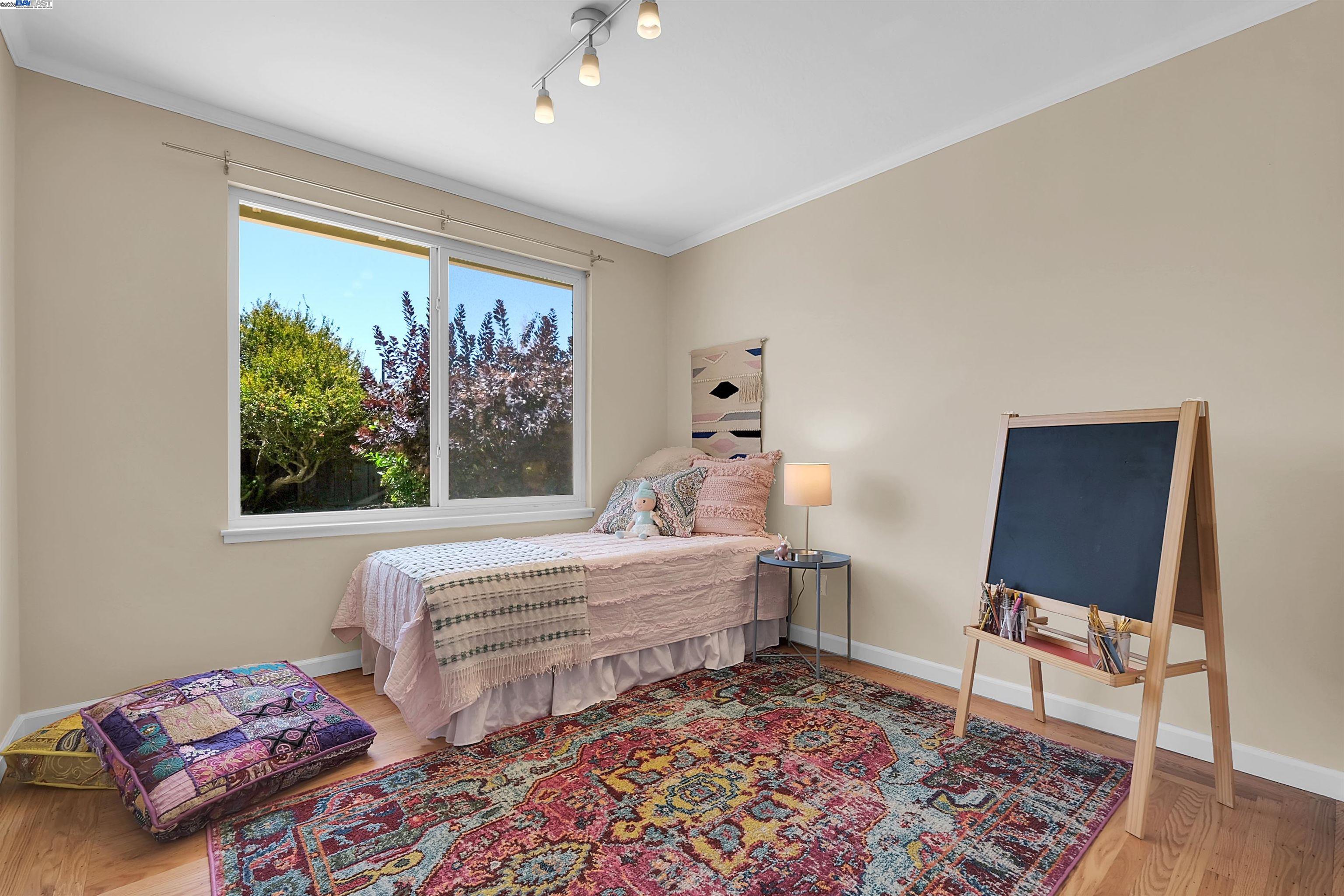 Detail Gallery Image 22 of 33 For 1730 via Ventana, San Lorenzo,  CA 94580 - 3 Beds | 1/1 Baths