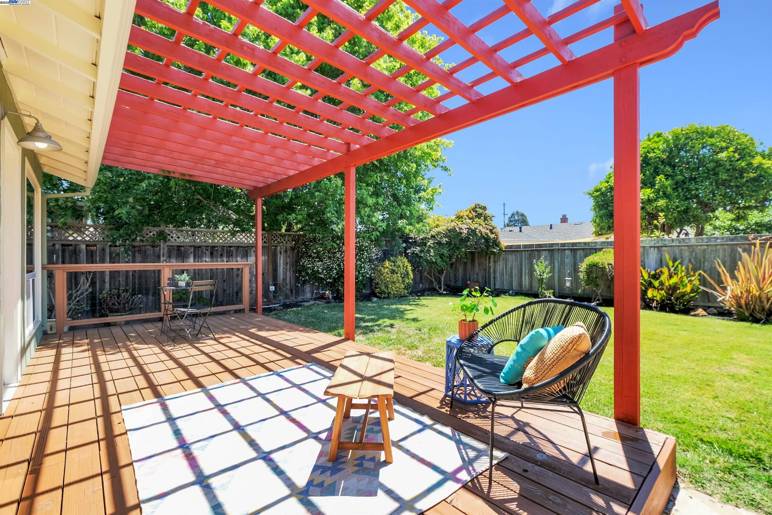 Detail Gallery Image 28 of 33 For 1730 via Ventana, San Lorenzo,  CA 94580 - 3 Beds | 1/1 Baths