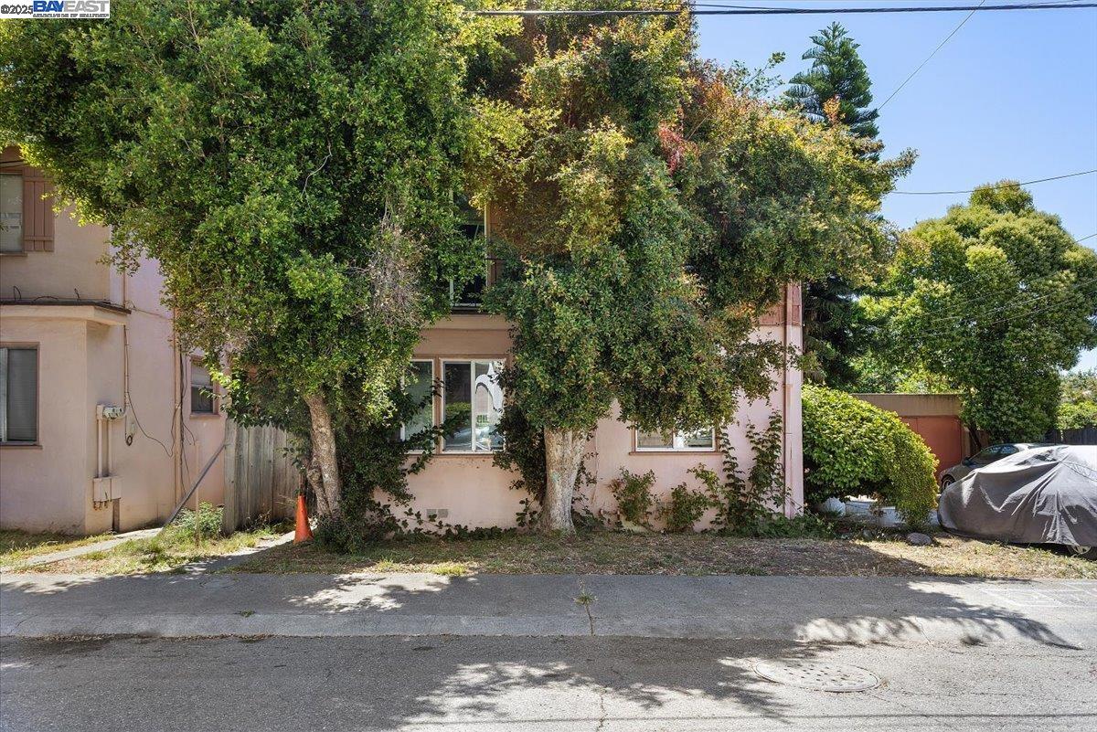 Detail Gallery Image 3 of 11 For 2734 Barry Pl, Oakland,  CA 94601 - – Beds | – Baths