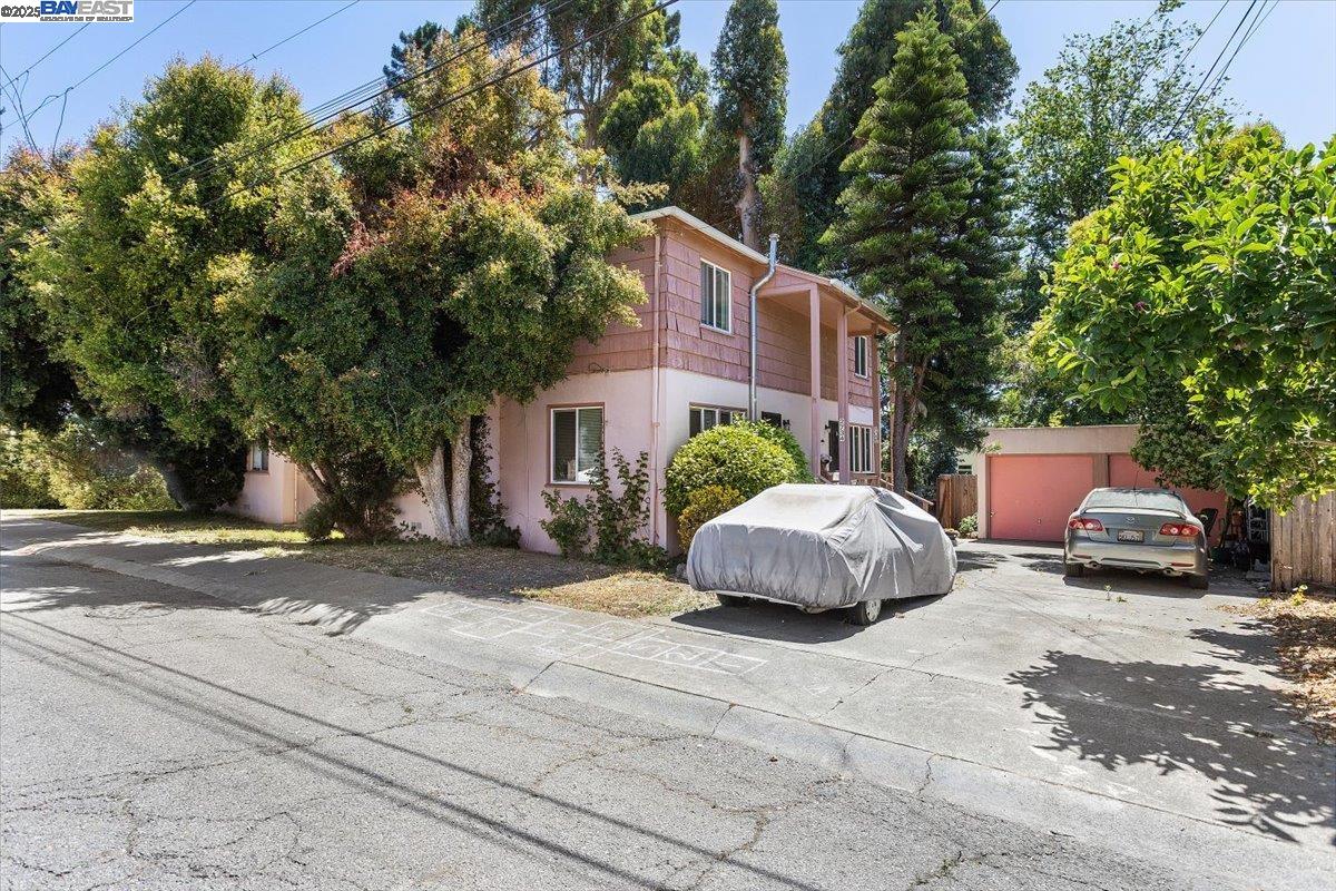 Detail Gallery Image 4 of 11 For 2734 Barry Pl, Oakland,  CA 94601 - – Beds | – Baths
