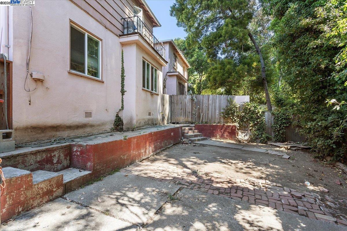 Detail Gallery Image 6 of 11 For 2734 Barry Pl, Oakland,  CA 94601 - – Beds | – Baths
