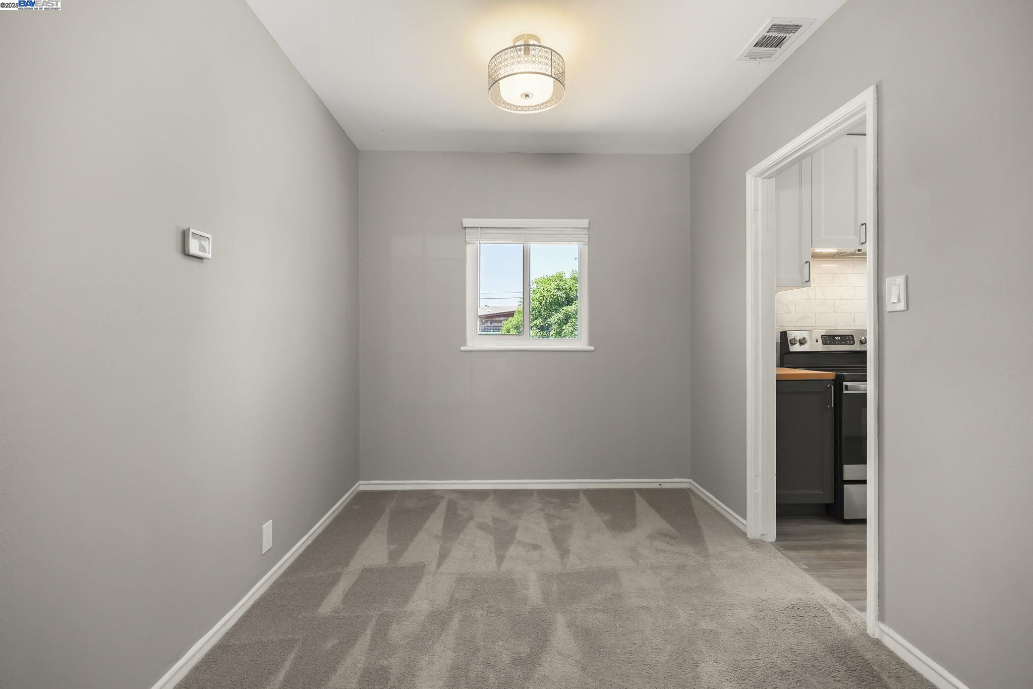 Detail Gallery Image 9 of 21 For 456 Custer Rd, Hayward,  CA 94544 - 3 Beds | 1 Baths