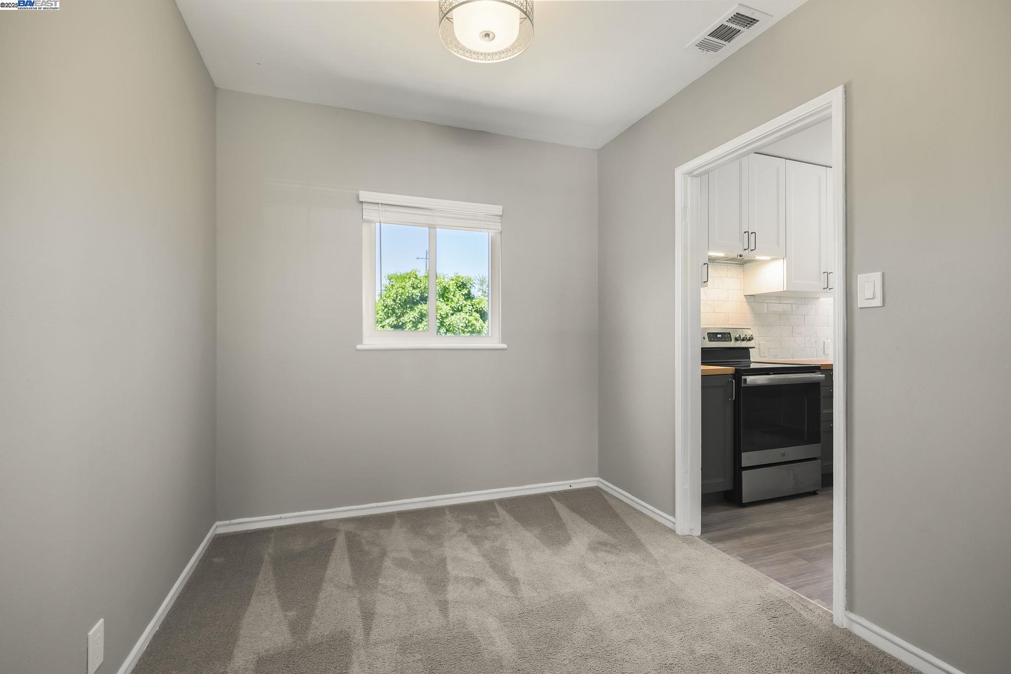 Detail Gallery Image 10 of 21 For 456 Custer Rd, Hayward,  CA 94544 - 3 Beds | 1 Baths