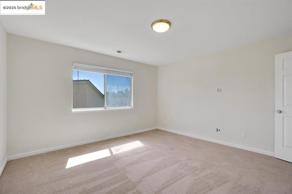 Detail Gallery Image 12 of 33 For 2490 Ponte Mira Way, Stockton,  CA 95209-9999 - 3 Beds | 2/1 Baths