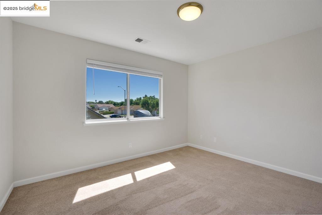 Detail Gallery Image 26 of 33 For 2490 Ponte Mira Way, Stockton,  CA 95209-9999 - 3 Beds | 2/1 Baths