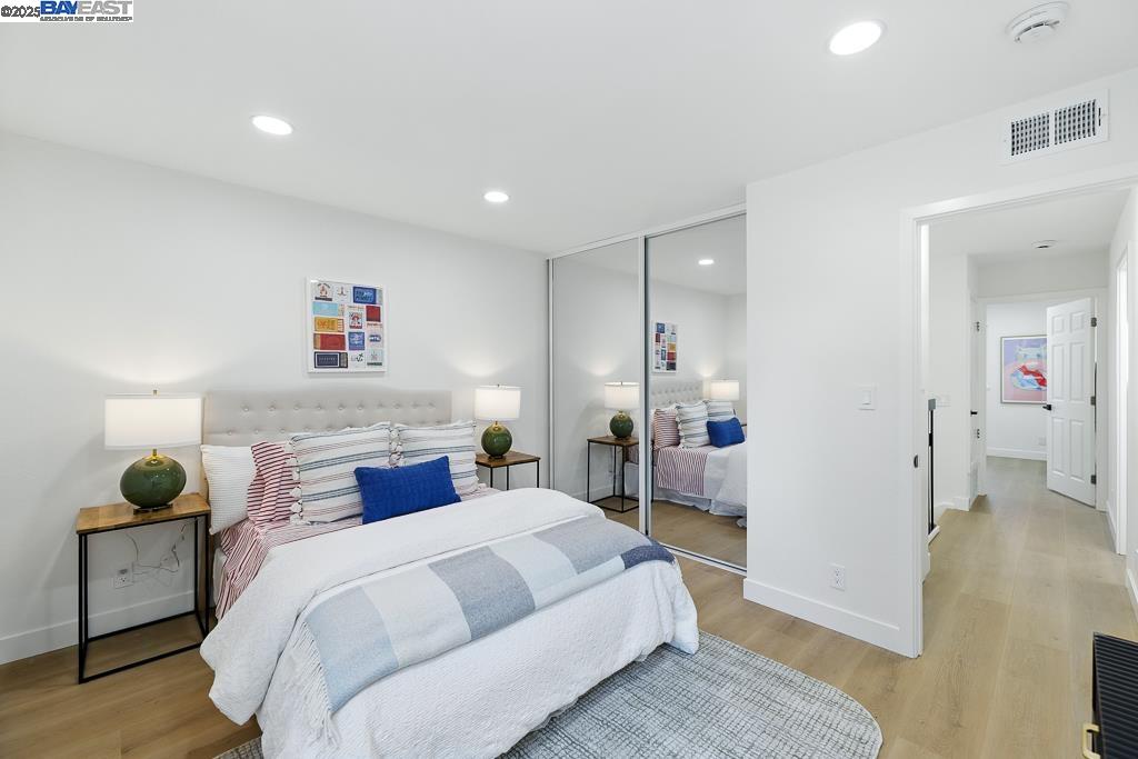 Detail Gallery Image 29 of 56 For 739 Aries Ln, Foster City,  CA 94404 - 3 Beds | 2/1 Baths