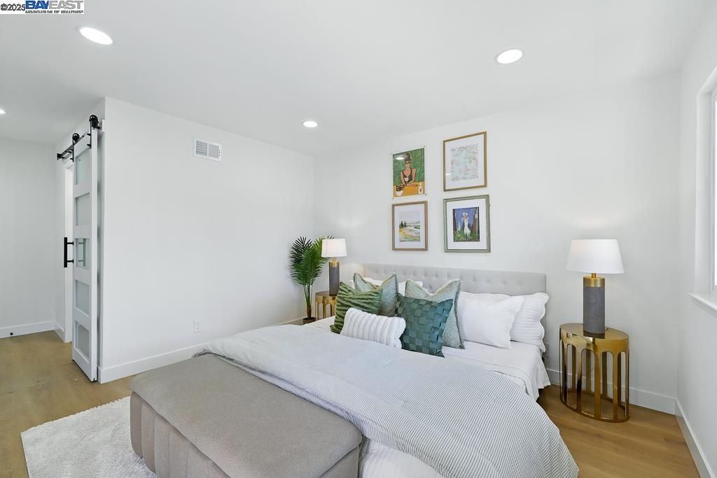 Detail Gallery Image 31 of 56 For 739 Aries Ln, Foster City,  CA 94404 - 3 Beds | 2/1 Baths