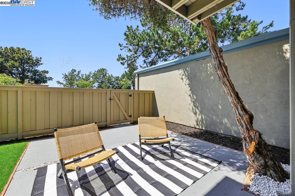 Detail Gallery Image 39 of 56 For 739 Aries Ln, Foster City,  CA 94404 - 3 Beds | 2/1 Baths