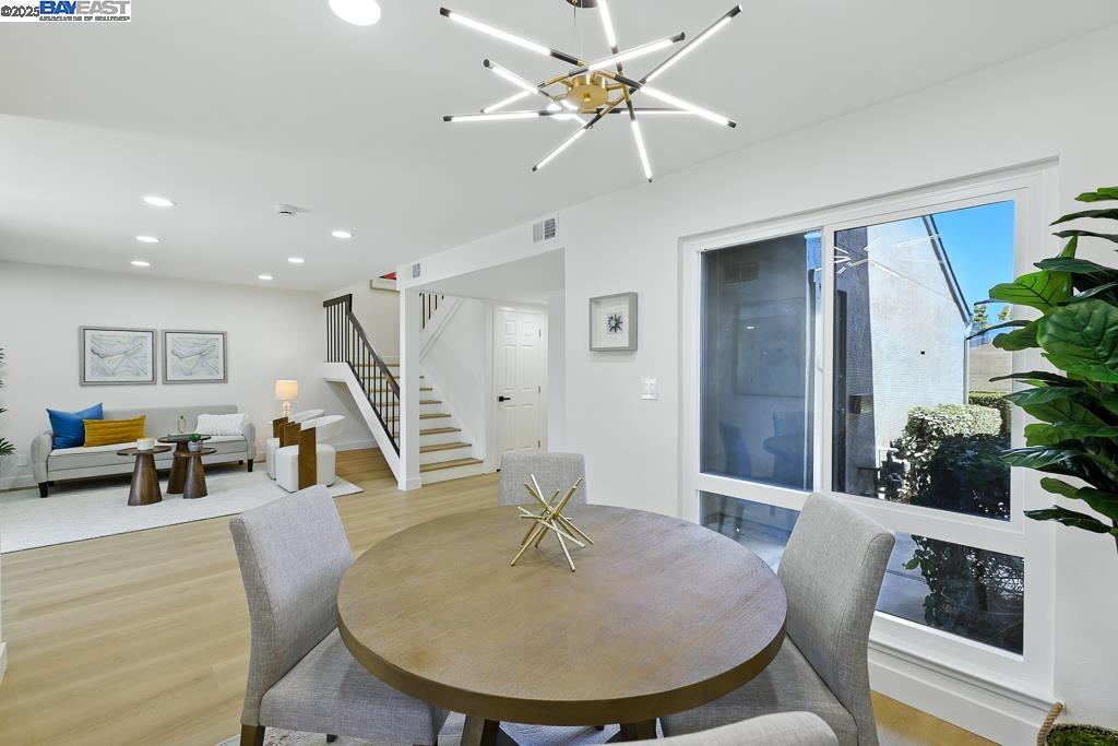 Detail Gallery Image 10 of 56 For 739 Aries Ln, Foster City,  CA 94404 - 3 Beds | 2/1 Baths