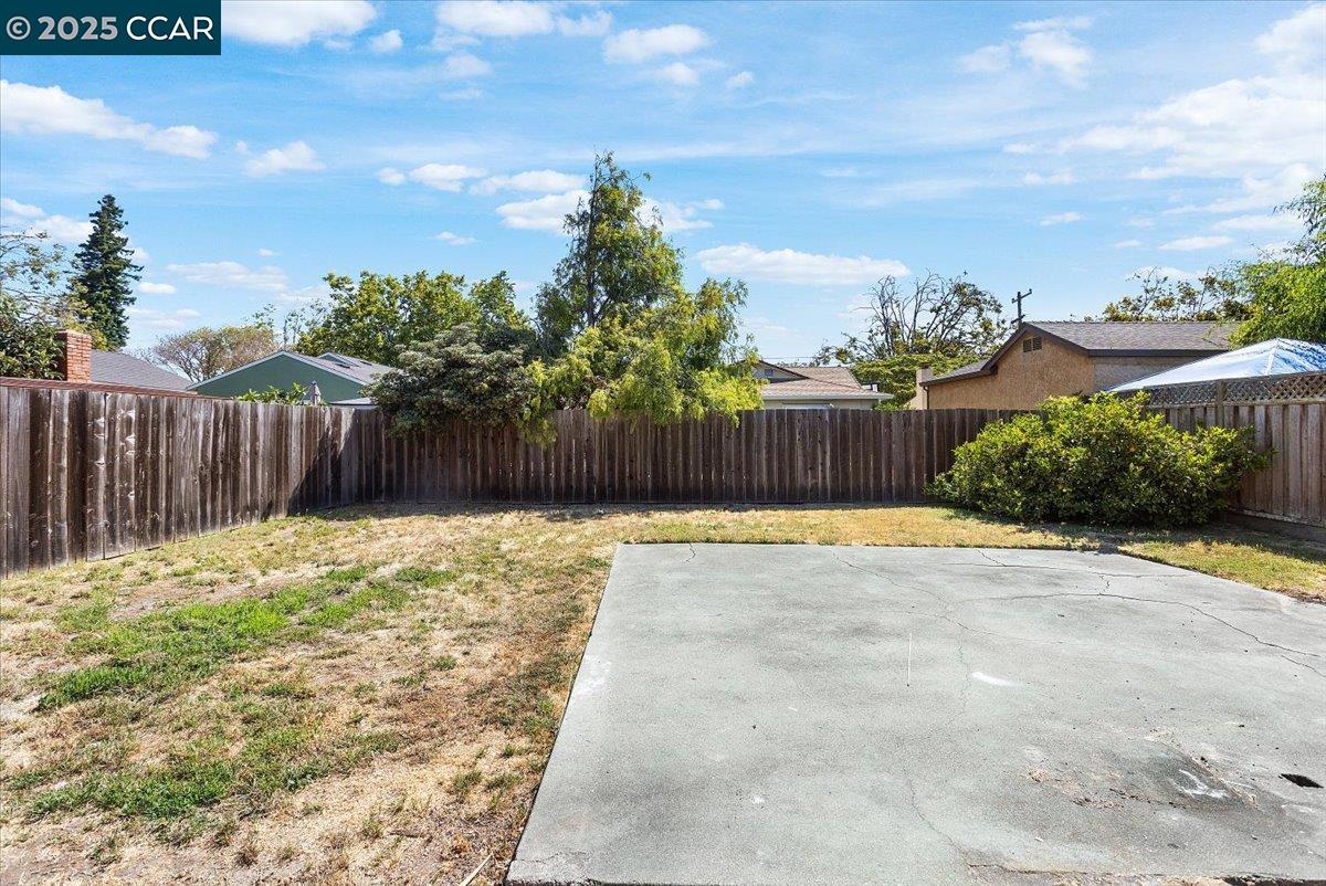Detail Gallery Image 21 of 22 For 16148 Hesperian Blvd, San Lorenzo,  CA 94580 - 3 Beds | 1 Baths
